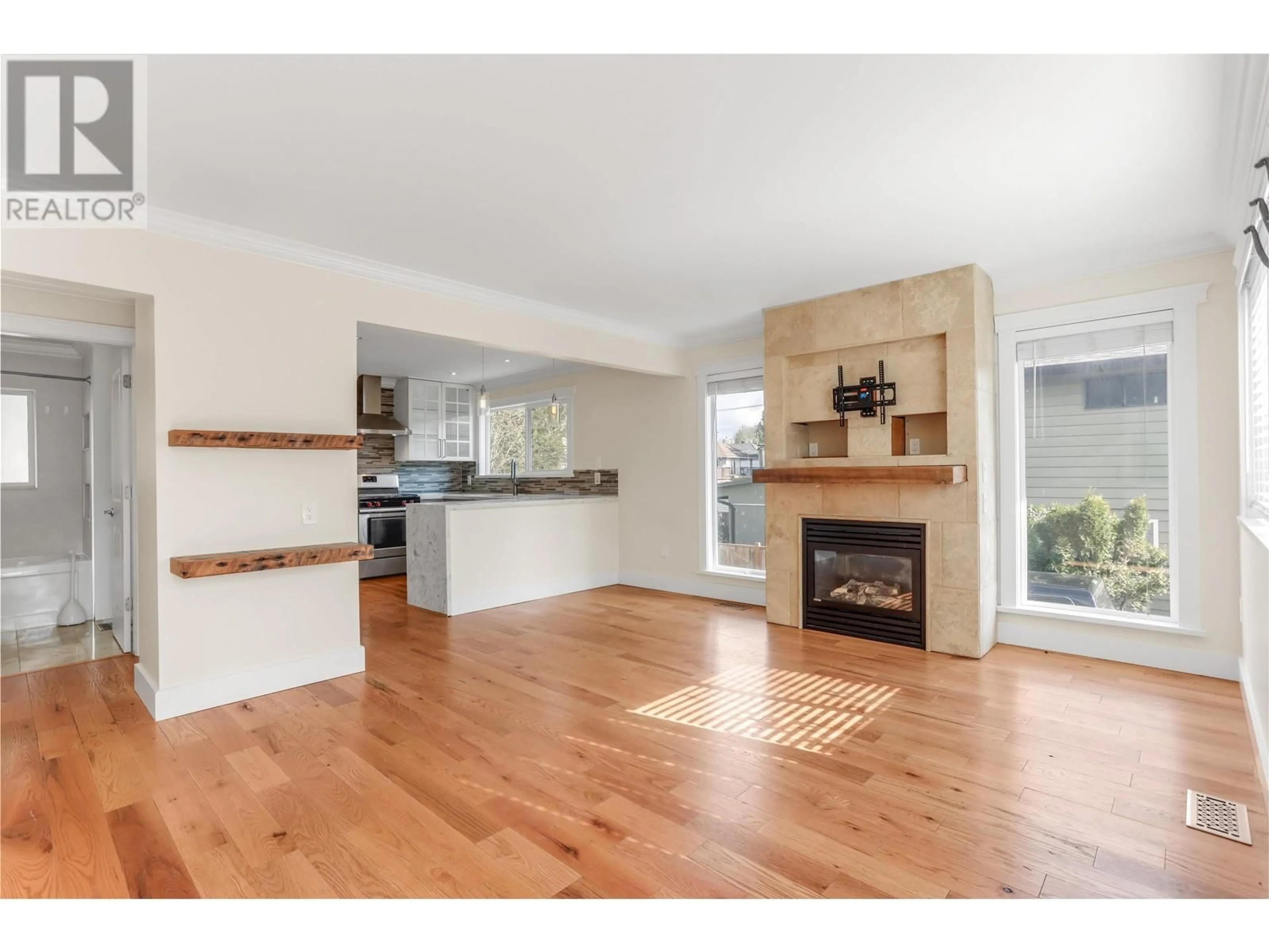 Open concept kitchen, wood/laminate floor for 842 WESTWOOD STREET, Coquitlam British Columbia V3C3L2