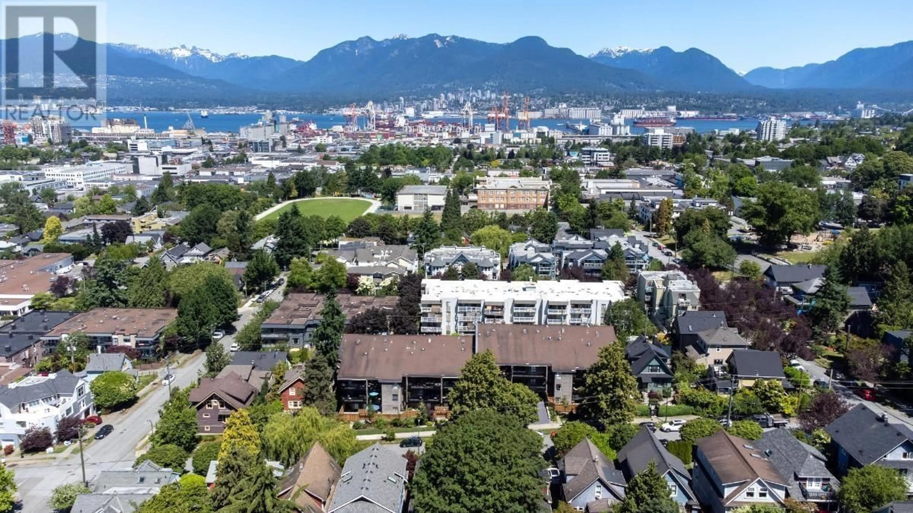 A pic from outside/outdoor area/front of a property/back of a property/a pic from drone, city buildings view from balcony for 315 - 1549 KITCHENER STREET, Vancouver British Columbia V5L2V8