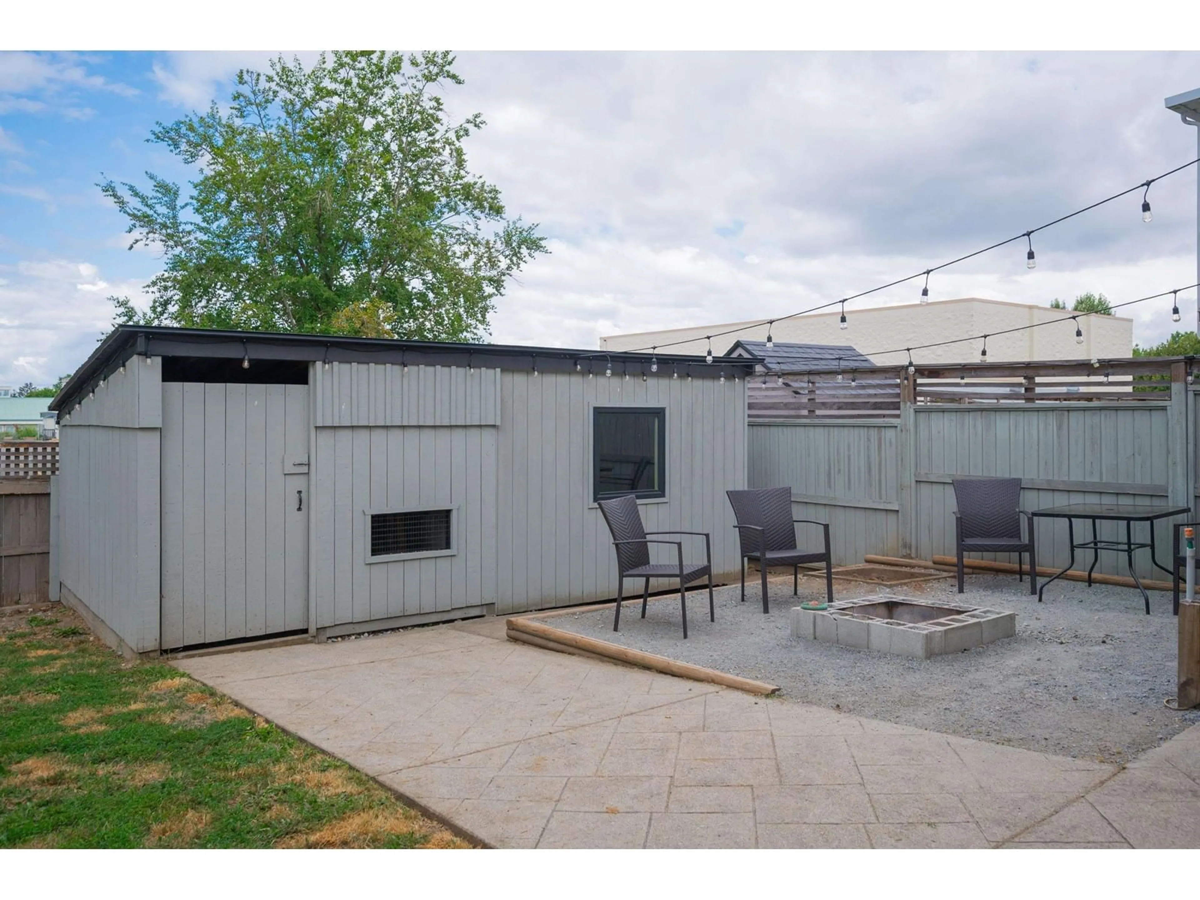 Patio, street for 5001 218A, Langley British Columbia V3A8K2