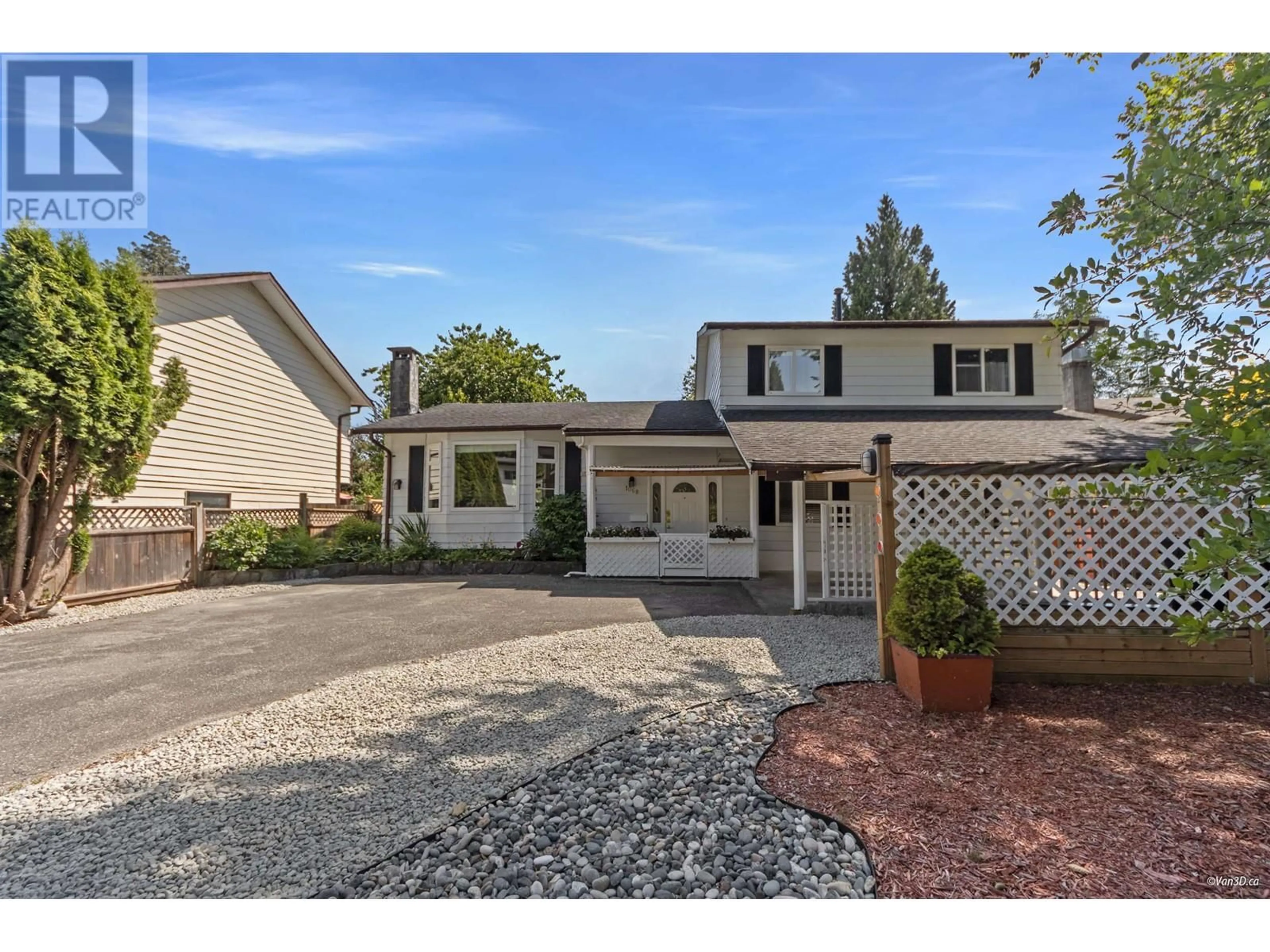 Home with vinyl exterior material, street for 1068 SPRUCE AVENUE, Port Coquitlam British Columbia V3B4X6