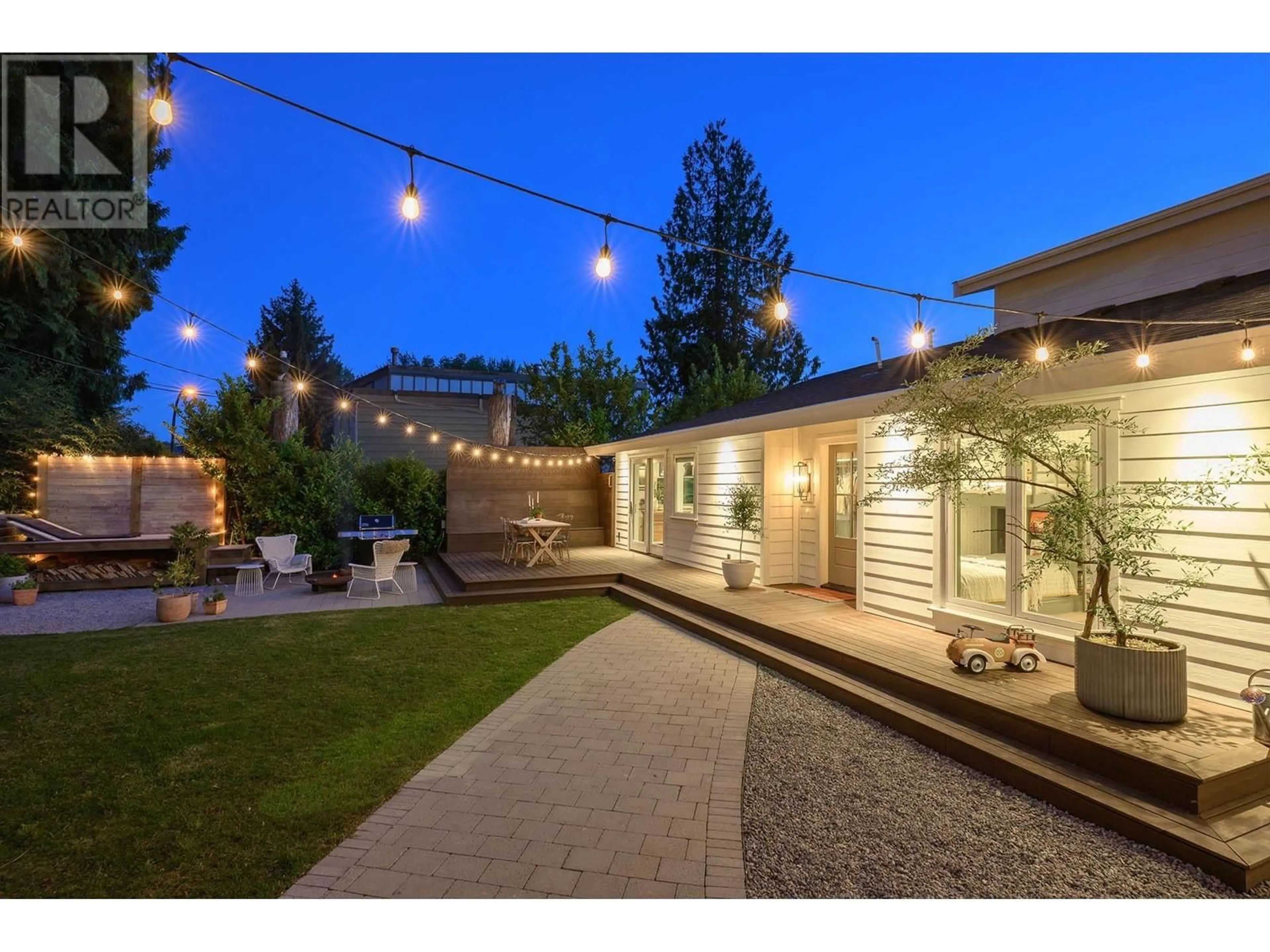 Patio, street for 580 IOCO ROAD, Port Moody British Columbia V3H2W2