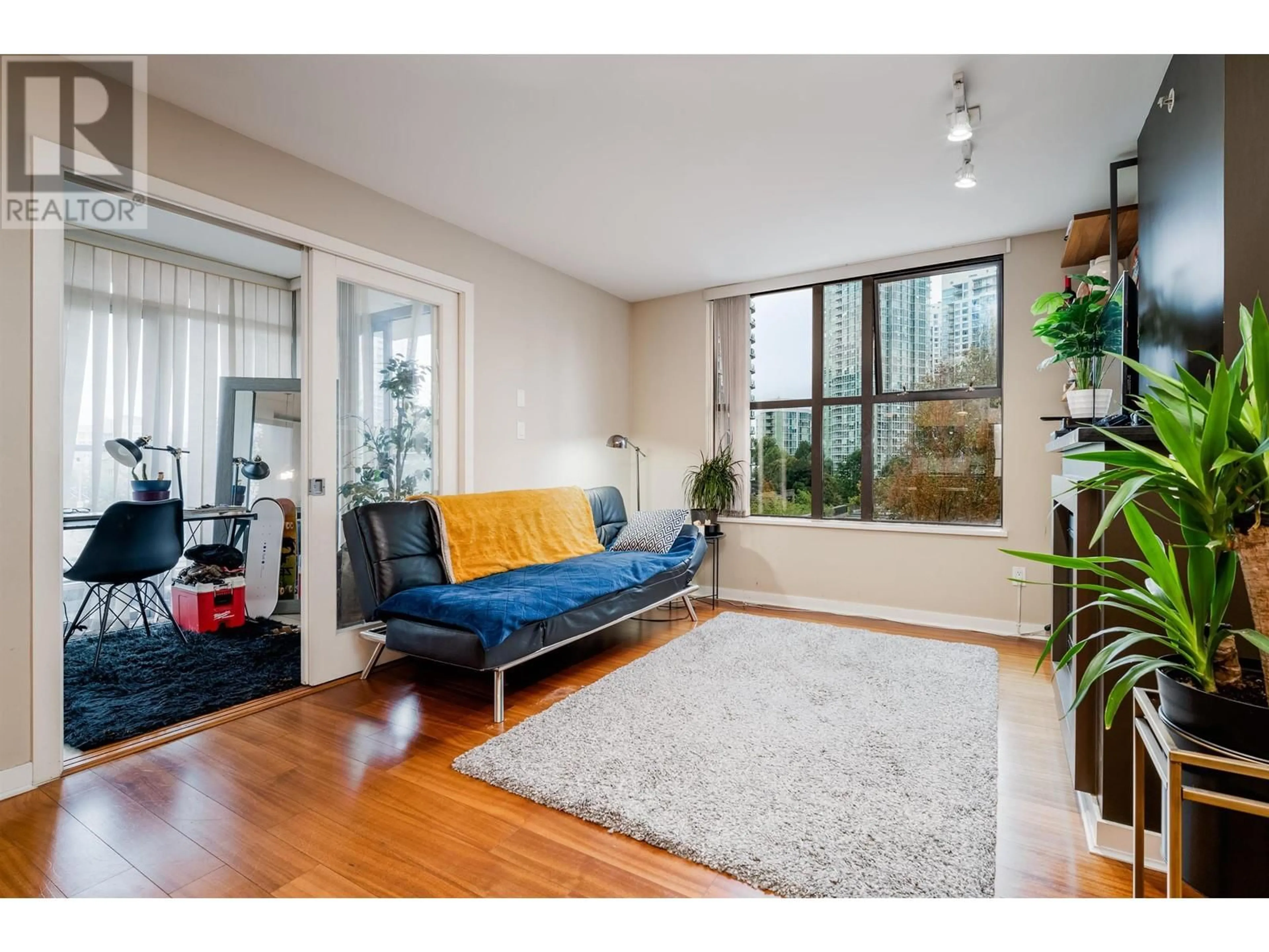 Living room with furniture, unknown for 506 - 989 BEATTY STREET, Vancouver British Columbia V6Z3C2