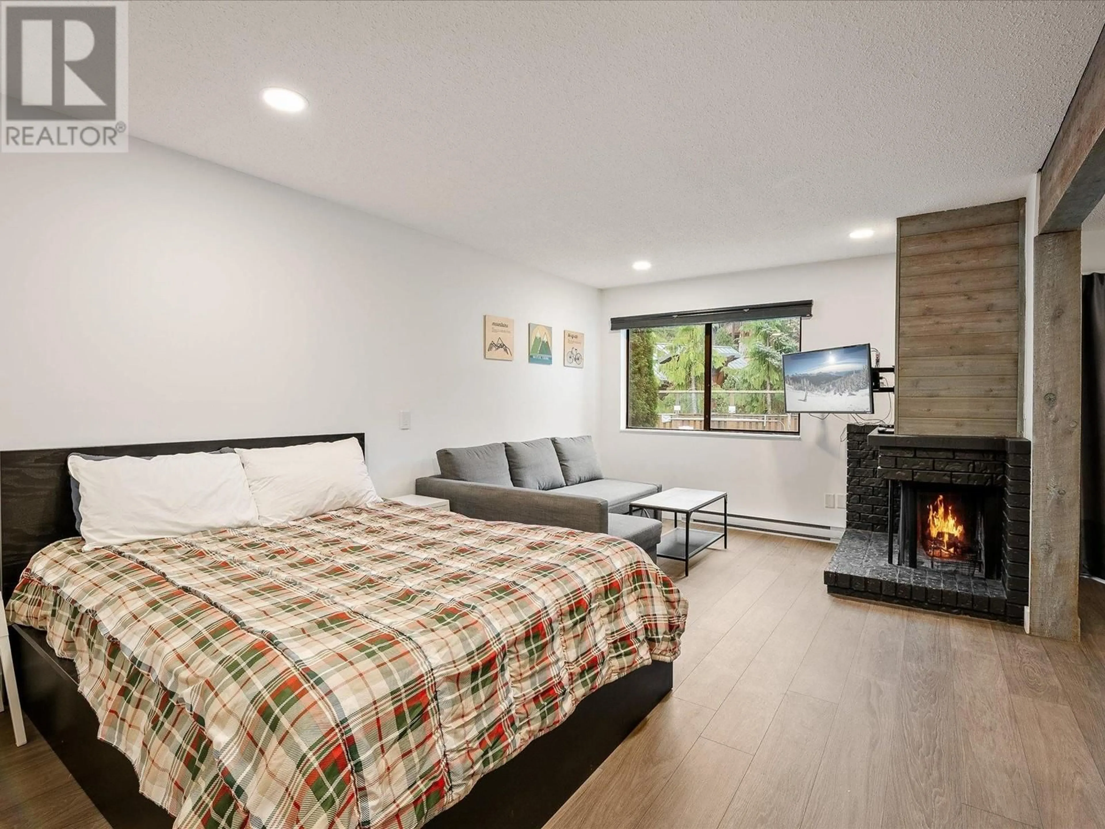 A pic of a room for 104 - 2129 LAKE PLACID ROAD, Whistler British Columbia V8E0N4
