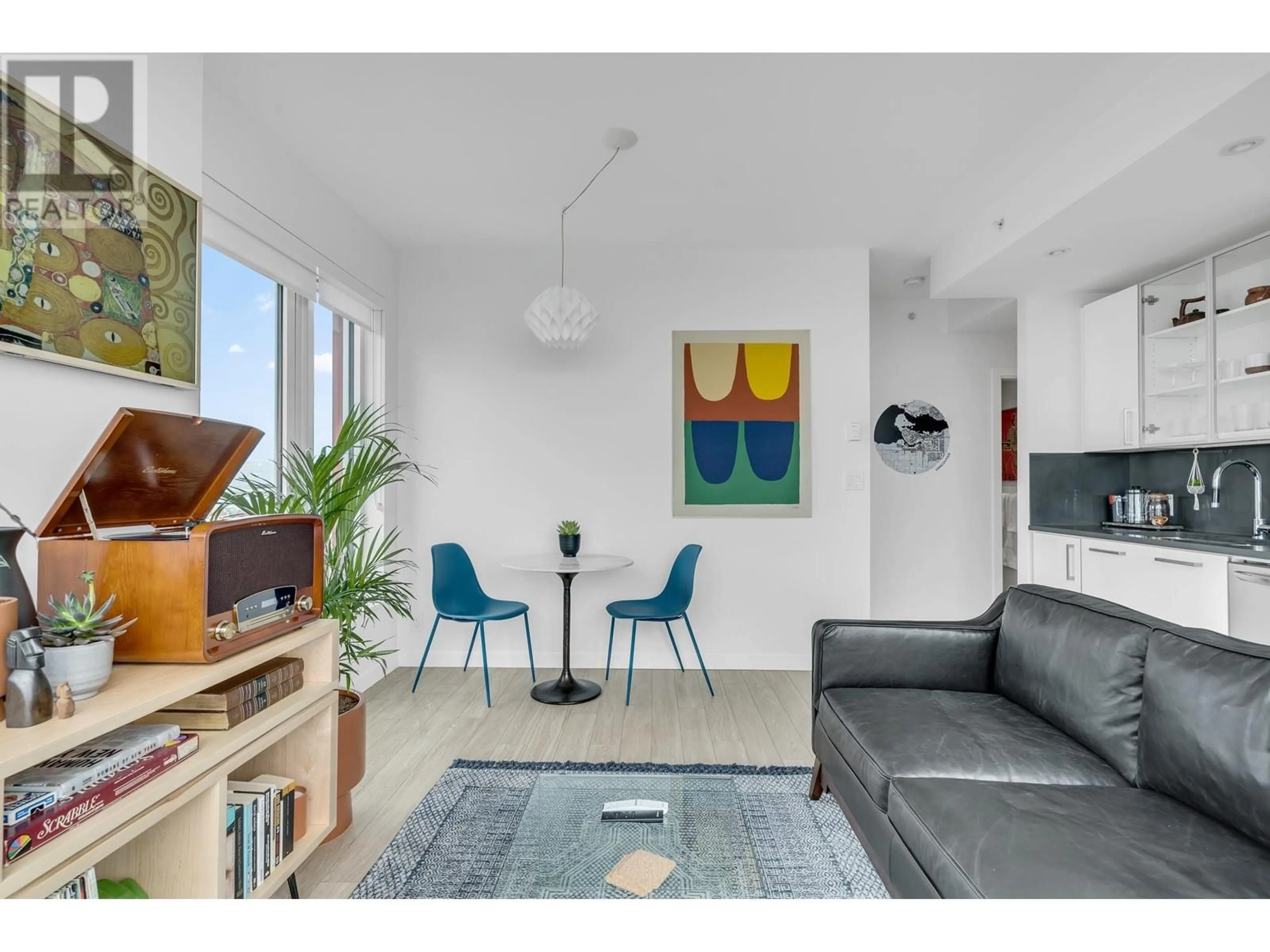 Living room with furniture, unknown for PH8 - 983 HASTINGS STREET, Vancouver British Columbia V6A0G9