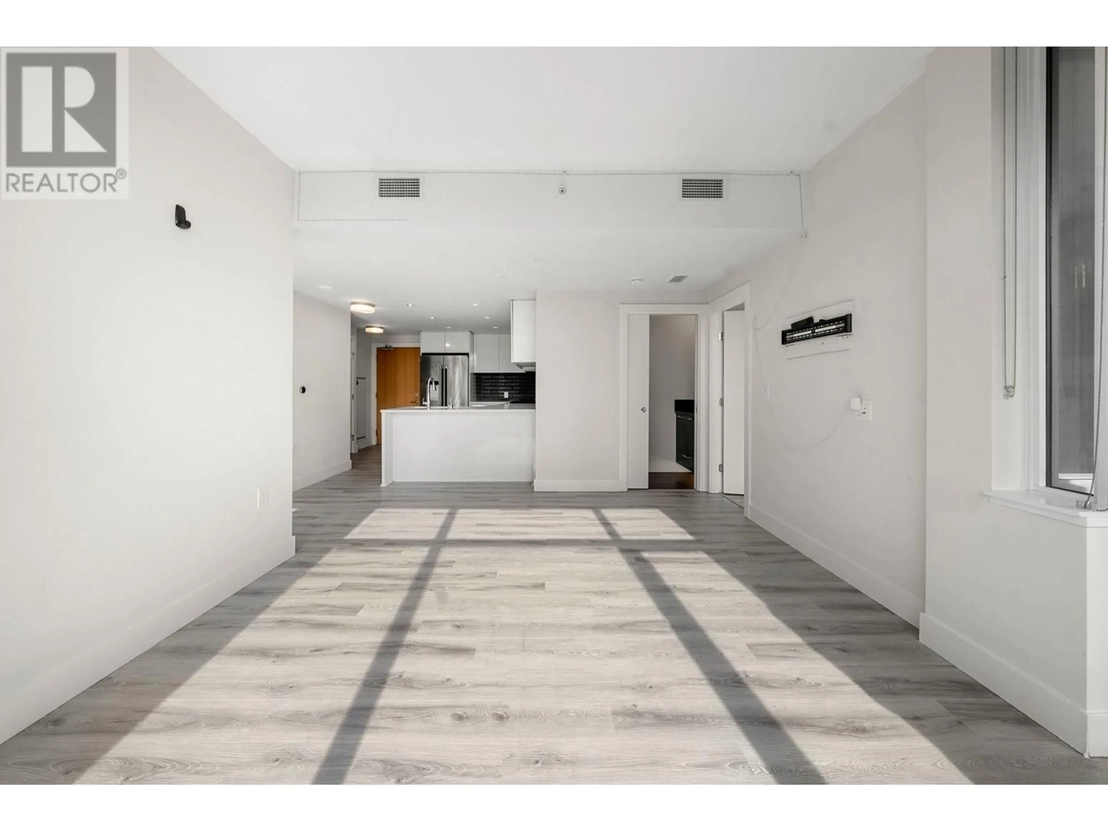 Indoor foyer for 609 - 3451 SAWMILL CRESCENT, Vancouver British Columbia V5S0H3