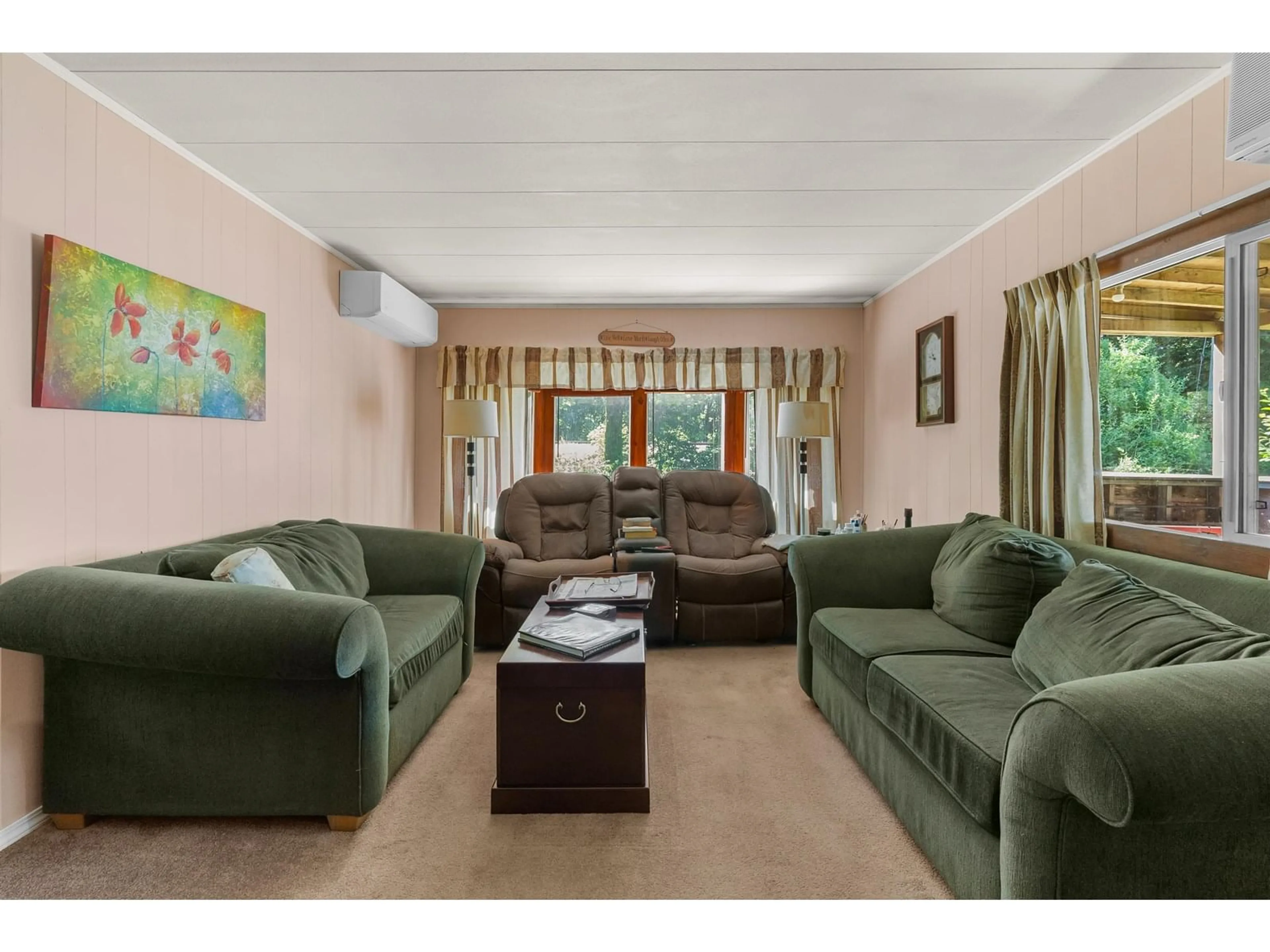 Living room with furniture, unknown for 3 - 41495 NORTH NICOMEN, Mission British Columbia V0M1G0
