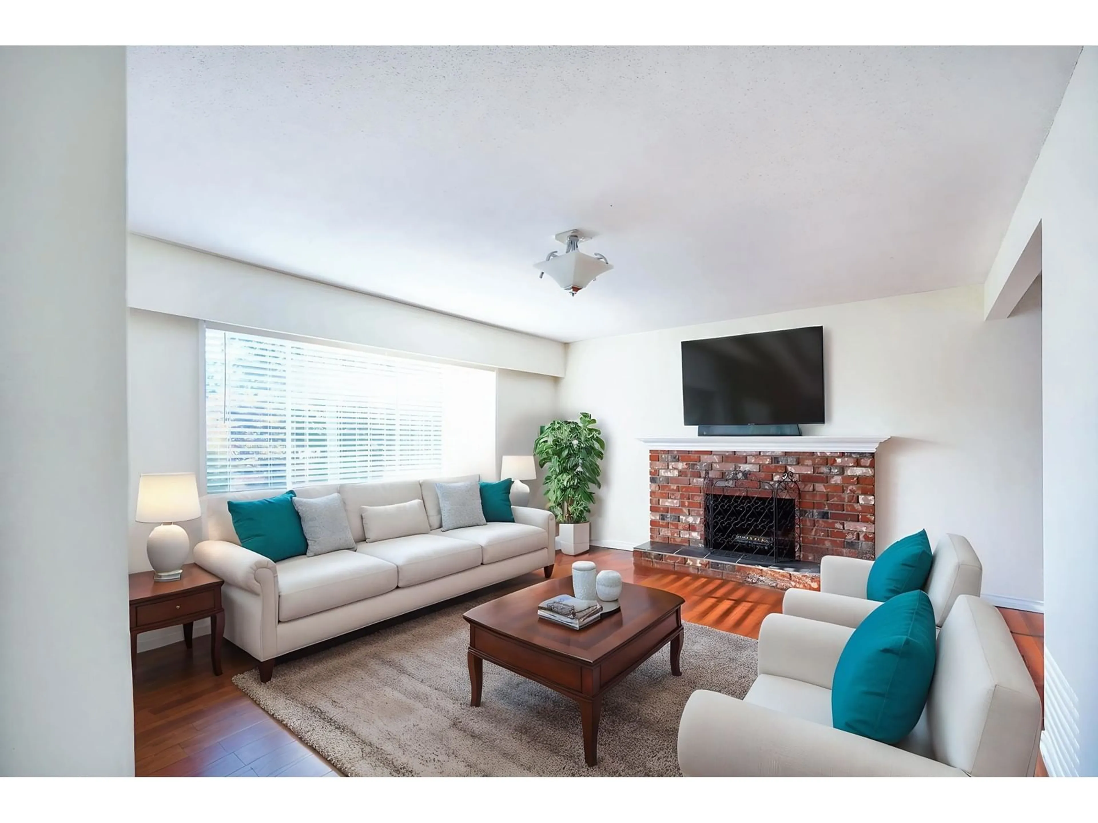 Living room with furniture, wood/laminate floor for 3722 197A, Langley British Columbia V3A1B7