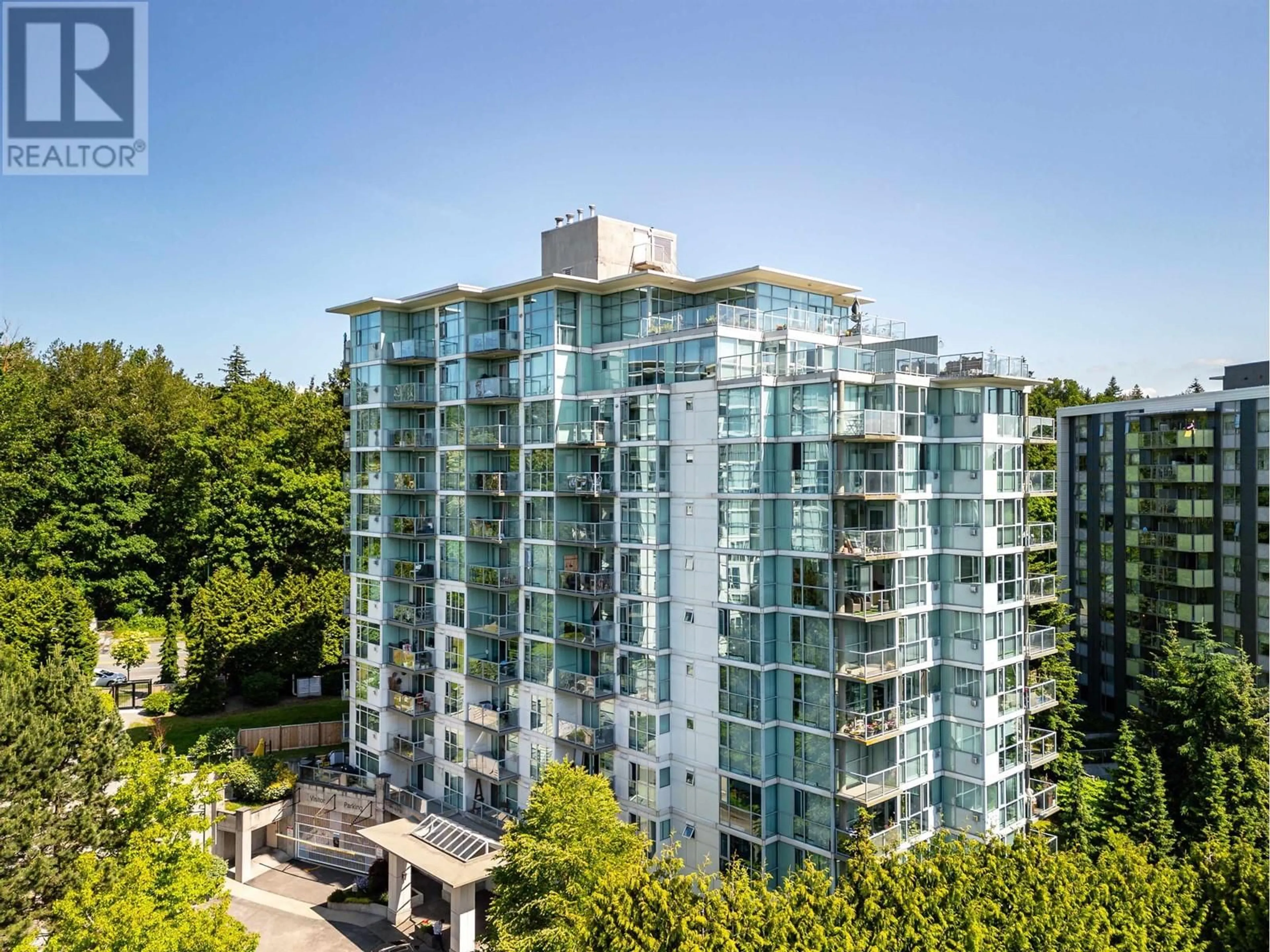A pic from outside/outdoor area/front of a property/back of a property/a pic from drone, city buildings view from balcony for 1105 - 2763 CHANDLERY PLACE, Vancouver British Columbia V5S4V4