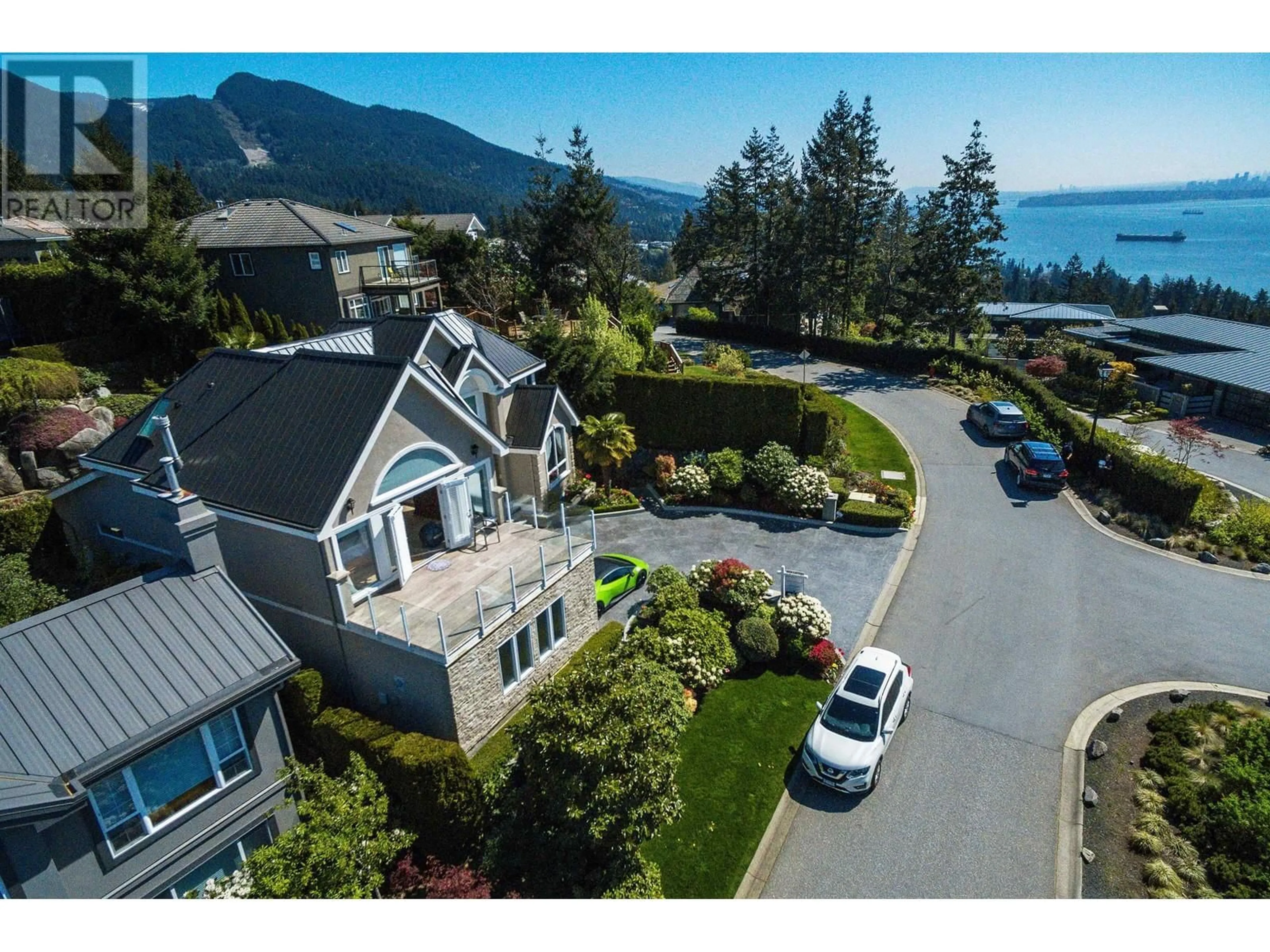 A pic from outside/outdoor area/front of a property/back of a property/a pic from drone, mountain view for 5463 WEST VISTA COURT, West Vancouver British Columbia V7W3G8