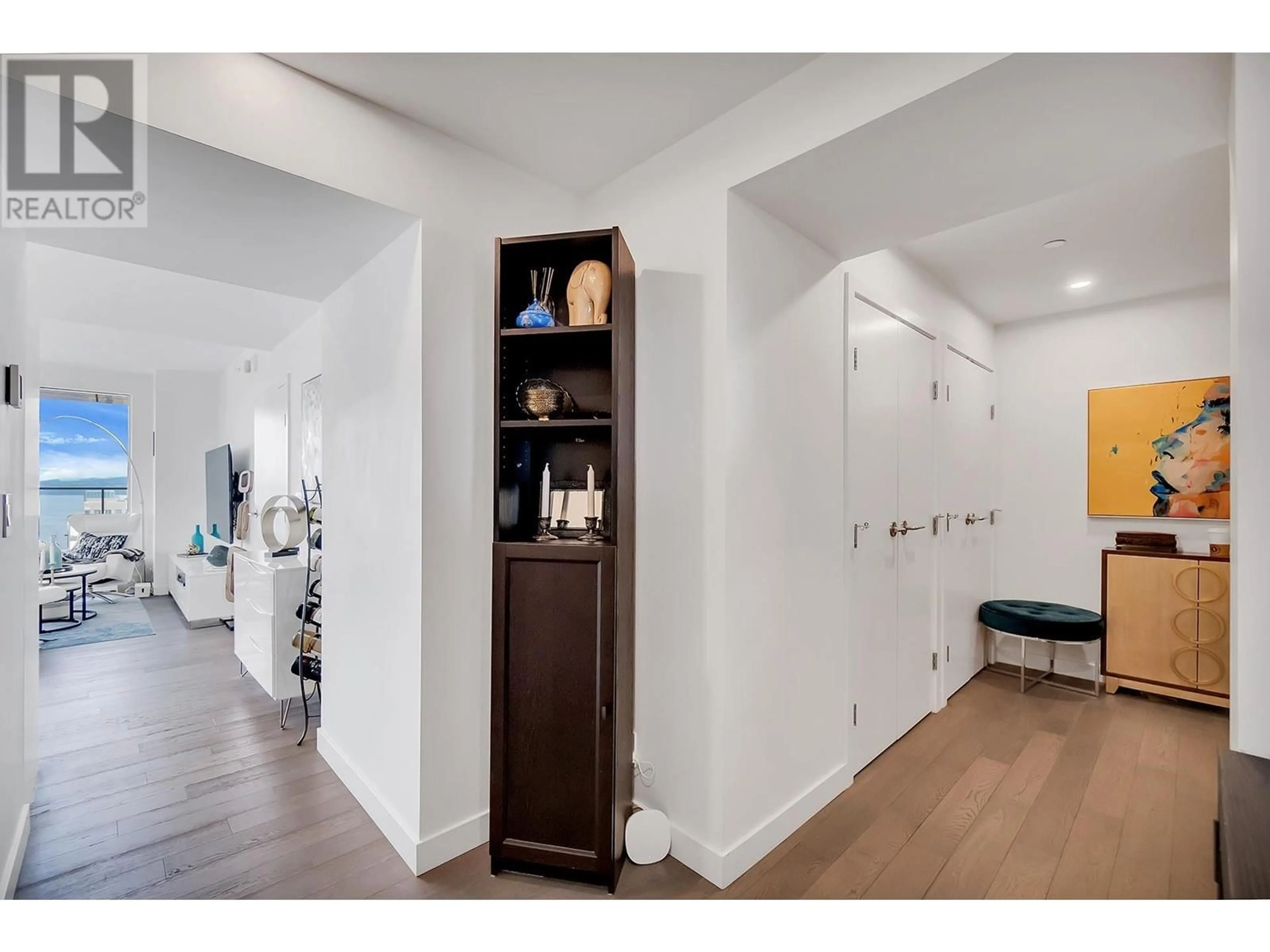Indoor entryway for 3602 - 1480 HOWE STREET, Vancouver British Columbia V6Z0G5