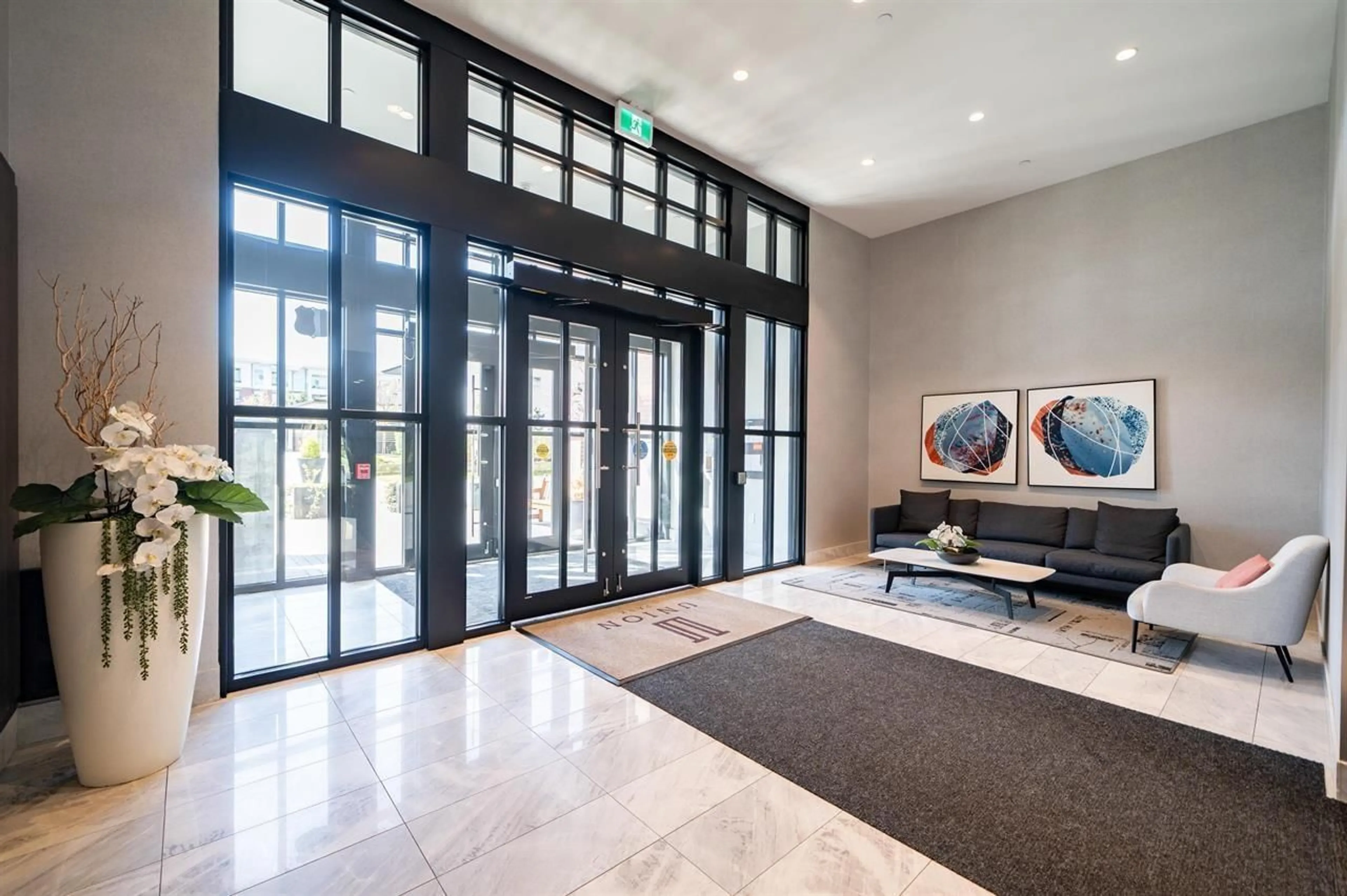 Indoor foyer for B521 - 8150 207, Langley British Columbia V2Y4J3