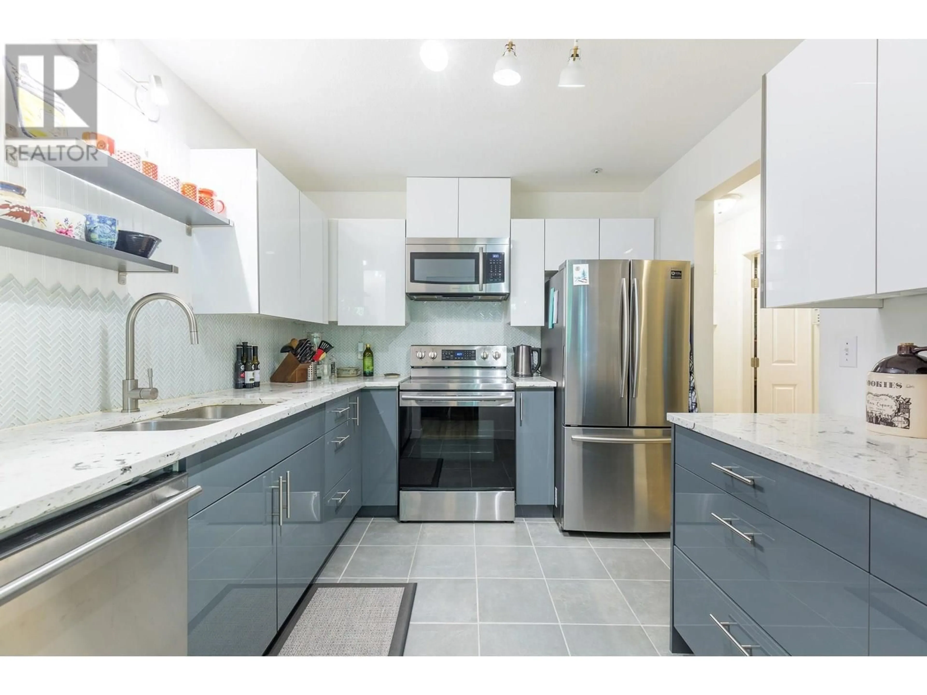 Open concept kitchen, unknown for 104 - 19131 FORD ROAD, Pitt Meadows British Columbia V3Y2R5