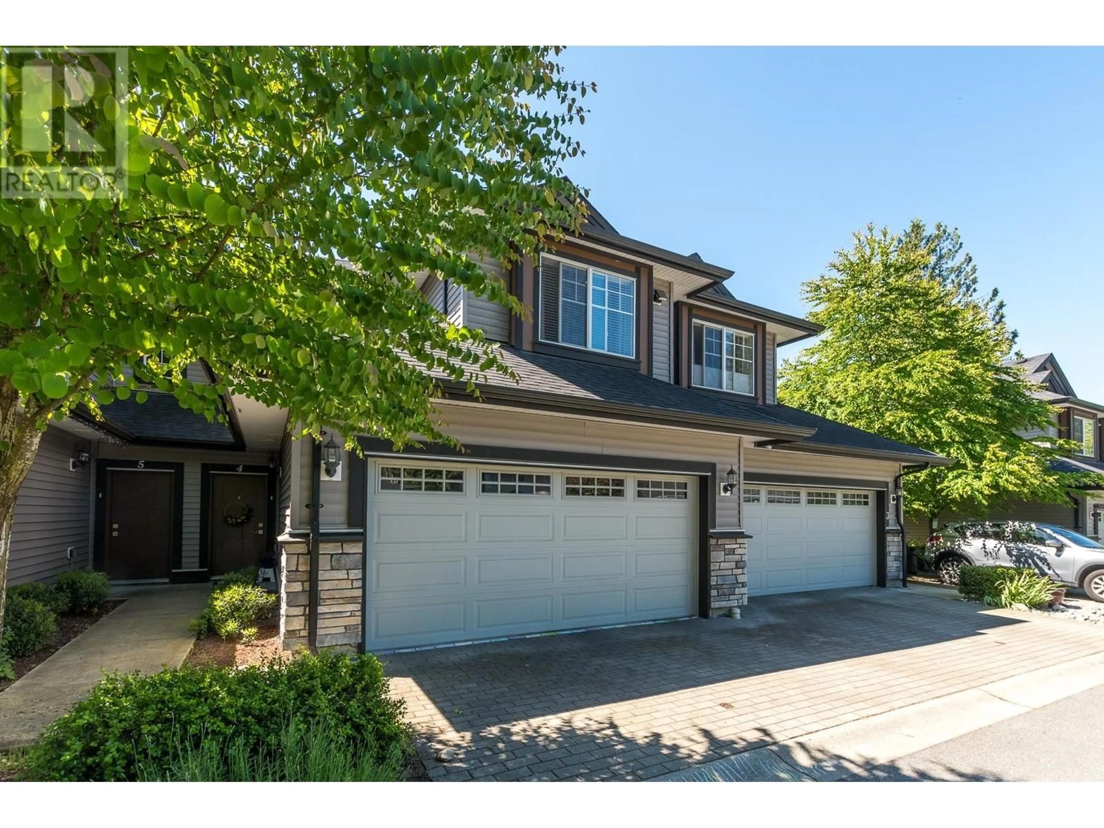 Unknown for 4 - 11548 207 STREET, Maple Ridge British Columbia V2X1X1