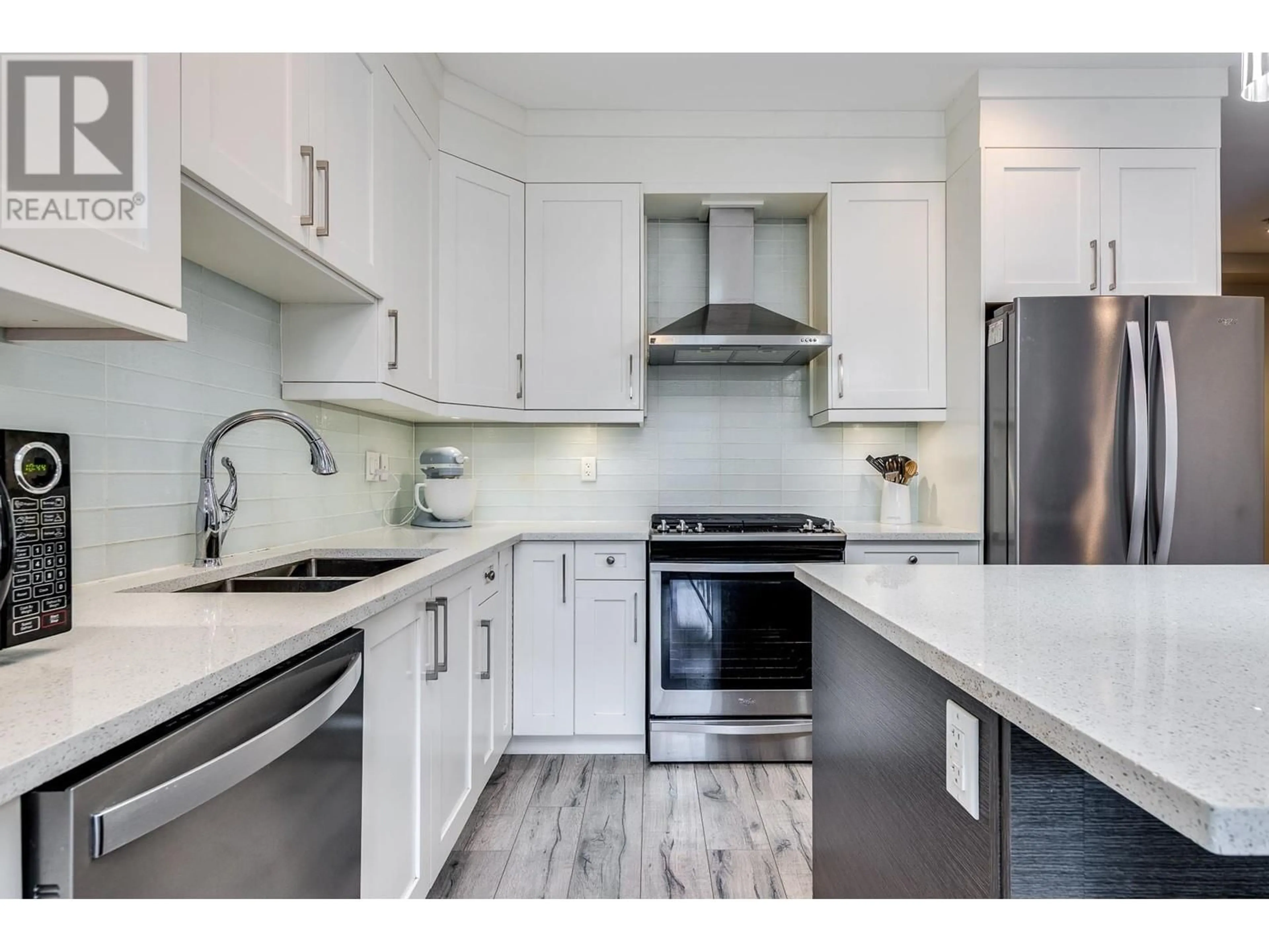 Open concept kitchen, unknown for 4 - 11548 207 STREET, Maple Ridge British Columbia V2X1X1