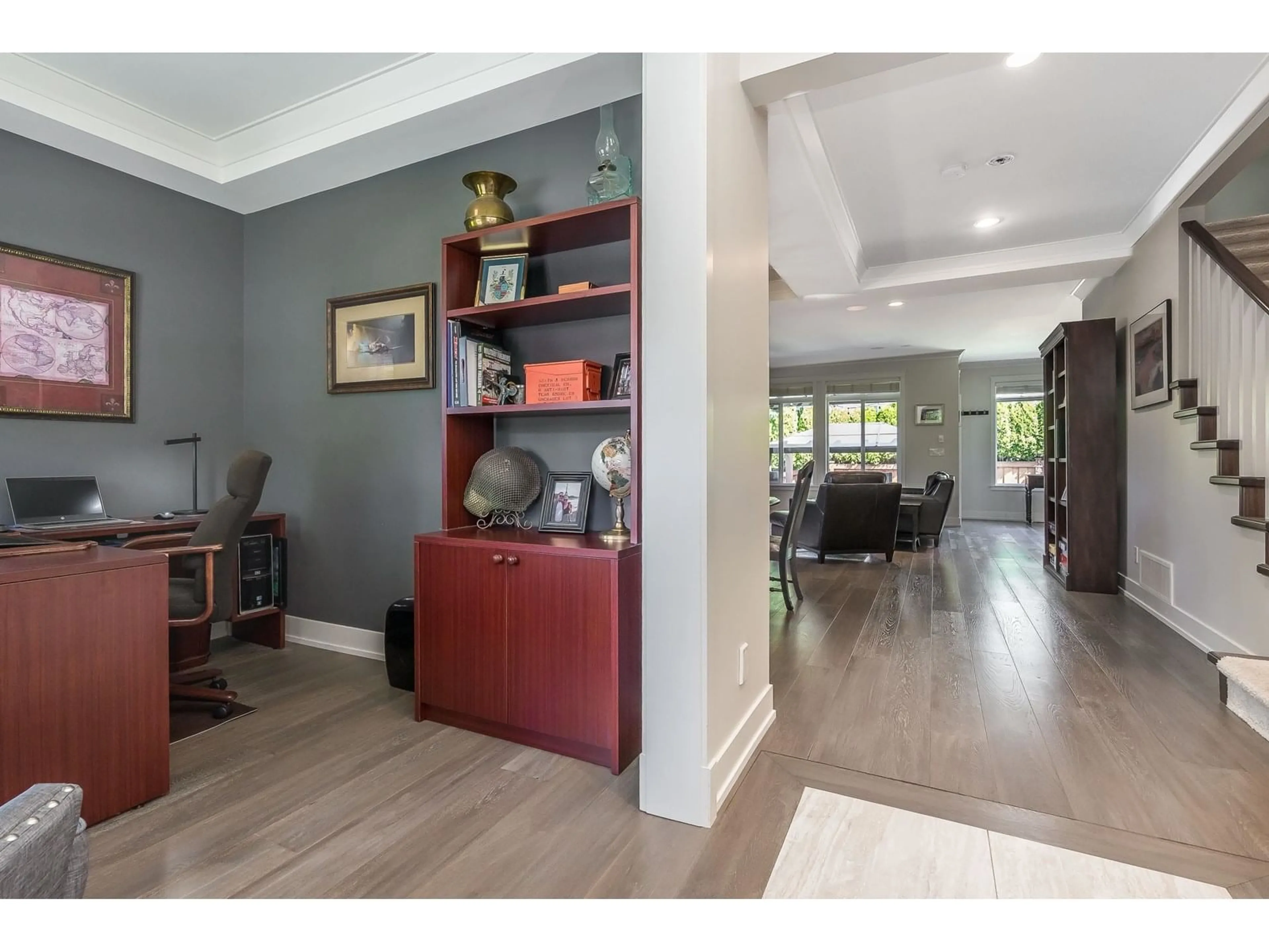 Indoor entryway for 17305 0B, Surrey British Columbia V3Z8L2