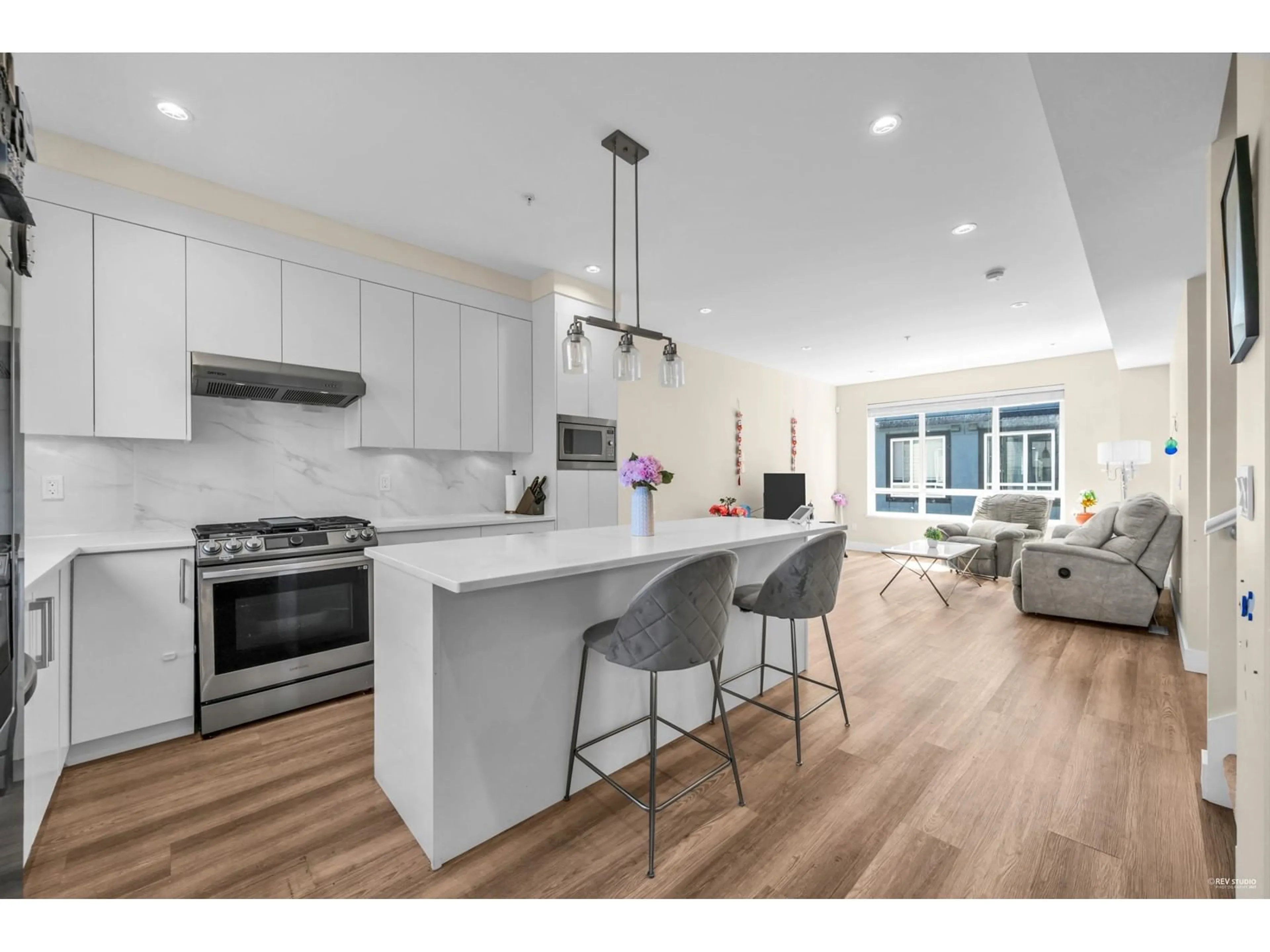 Open concept kitchen, unknown for 27 - 5515 199A, Langley British Columbia V3A1J7