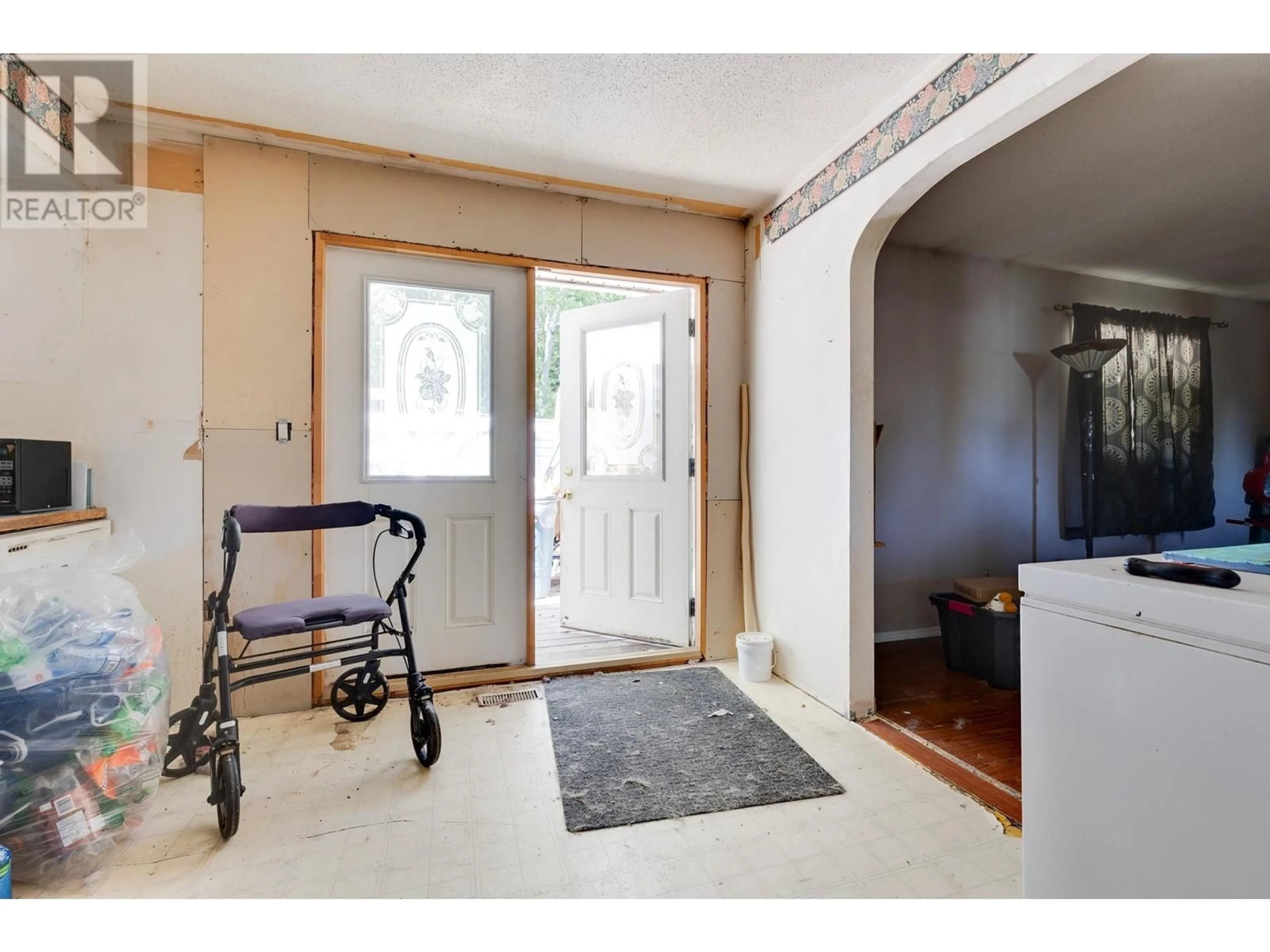 Indoor entryway for 2988 ANDRES ROAD, Prince George British Columbia V2N5E5