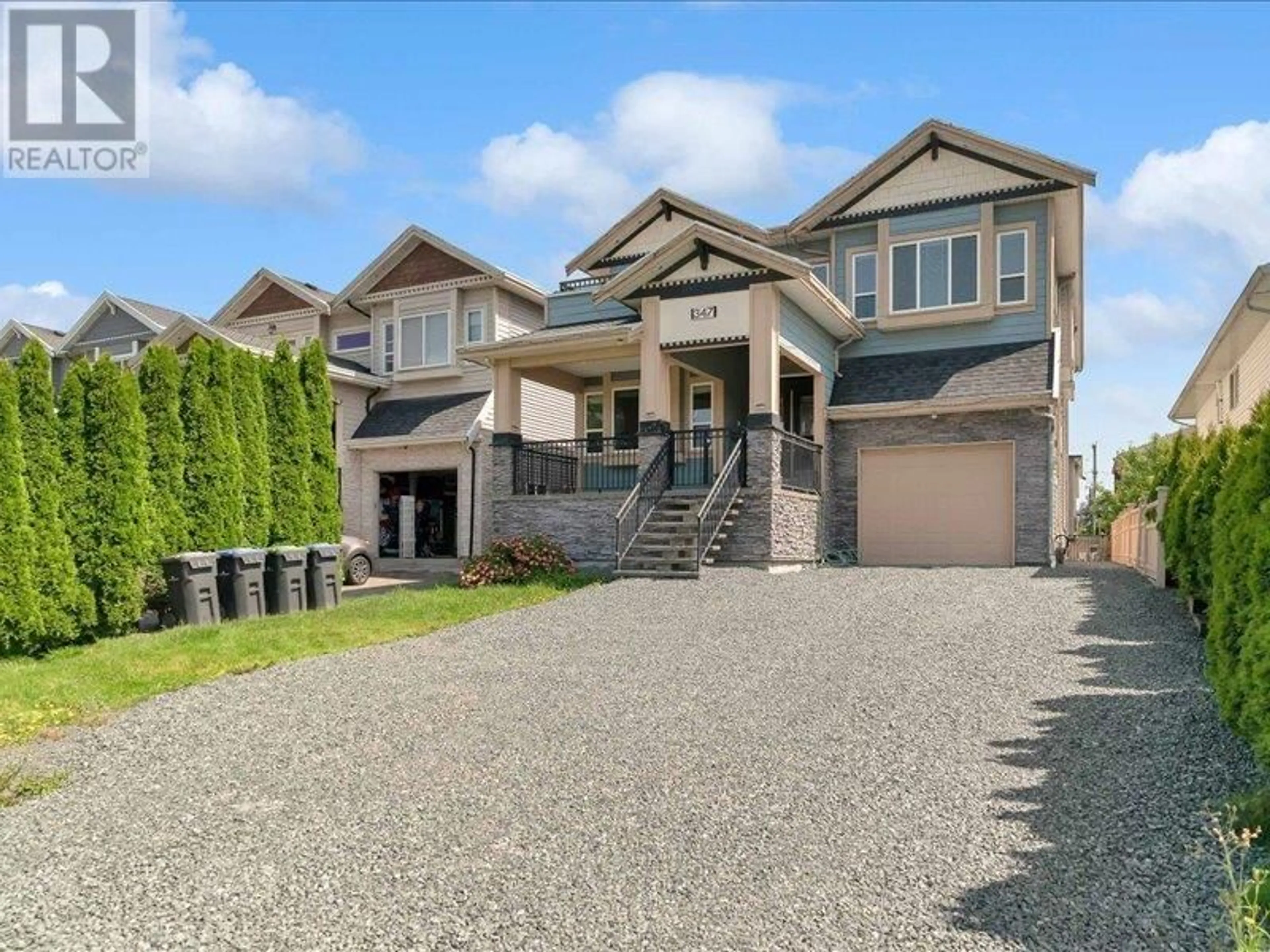 Home with vinyl exterior material, street for 347 FENTON STREET, New Westminster British Columbia V3M5J1