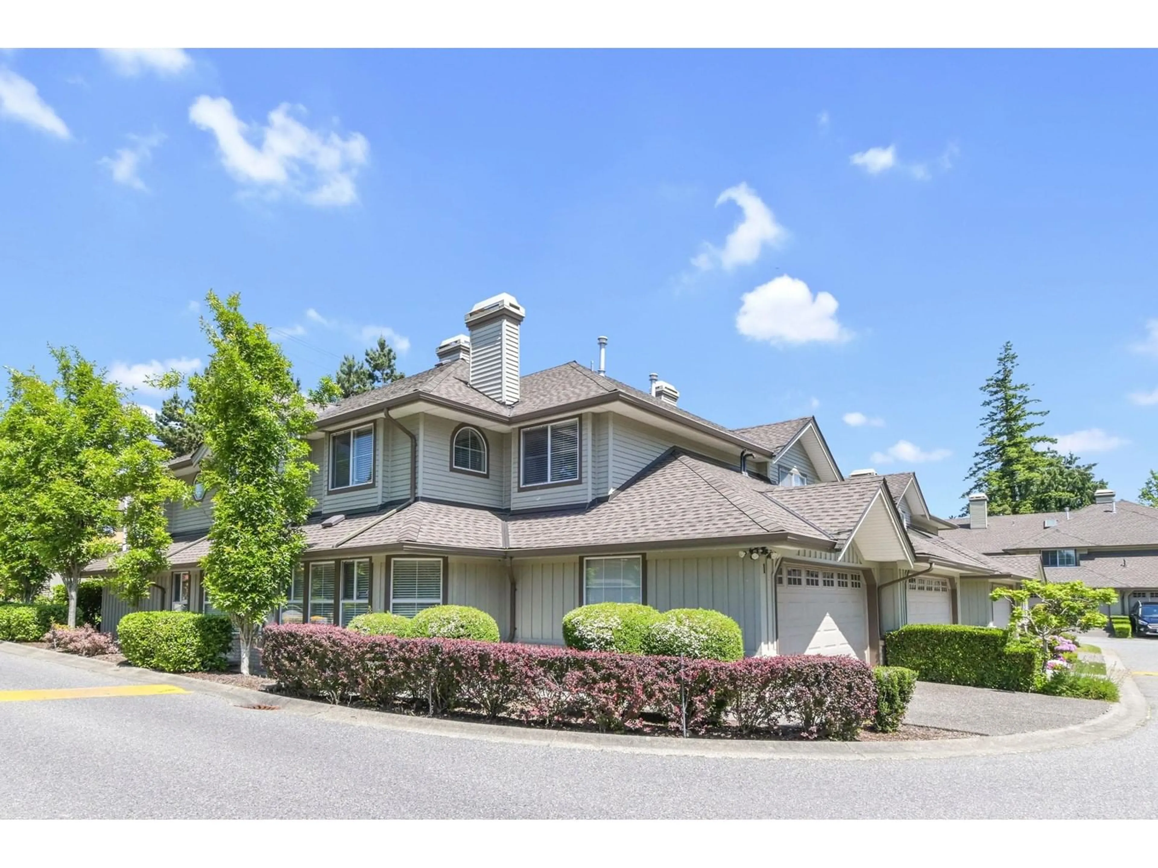 Unknown for 1 - 15860 82, Surrey British Columbia V4N0S8