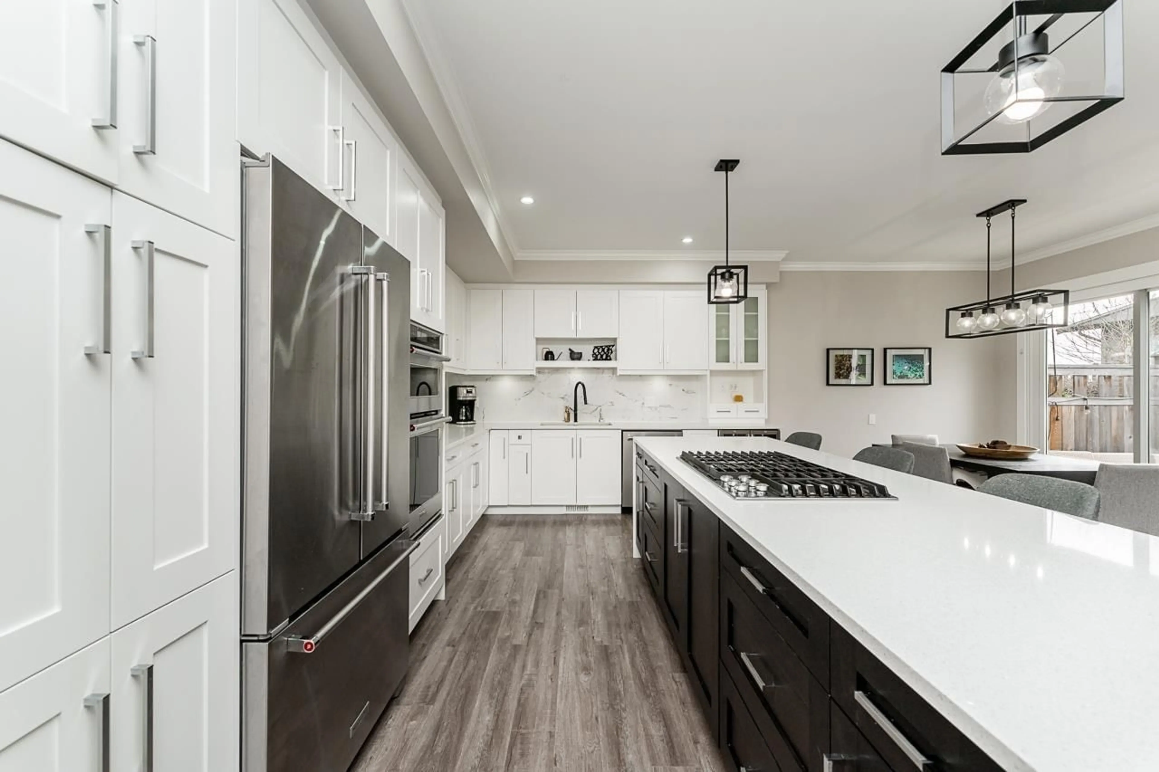 Contemporary kitchen, ceramic/tile floor for 97 - 17033 FRASER, Surrey British Columbia V4N6V2