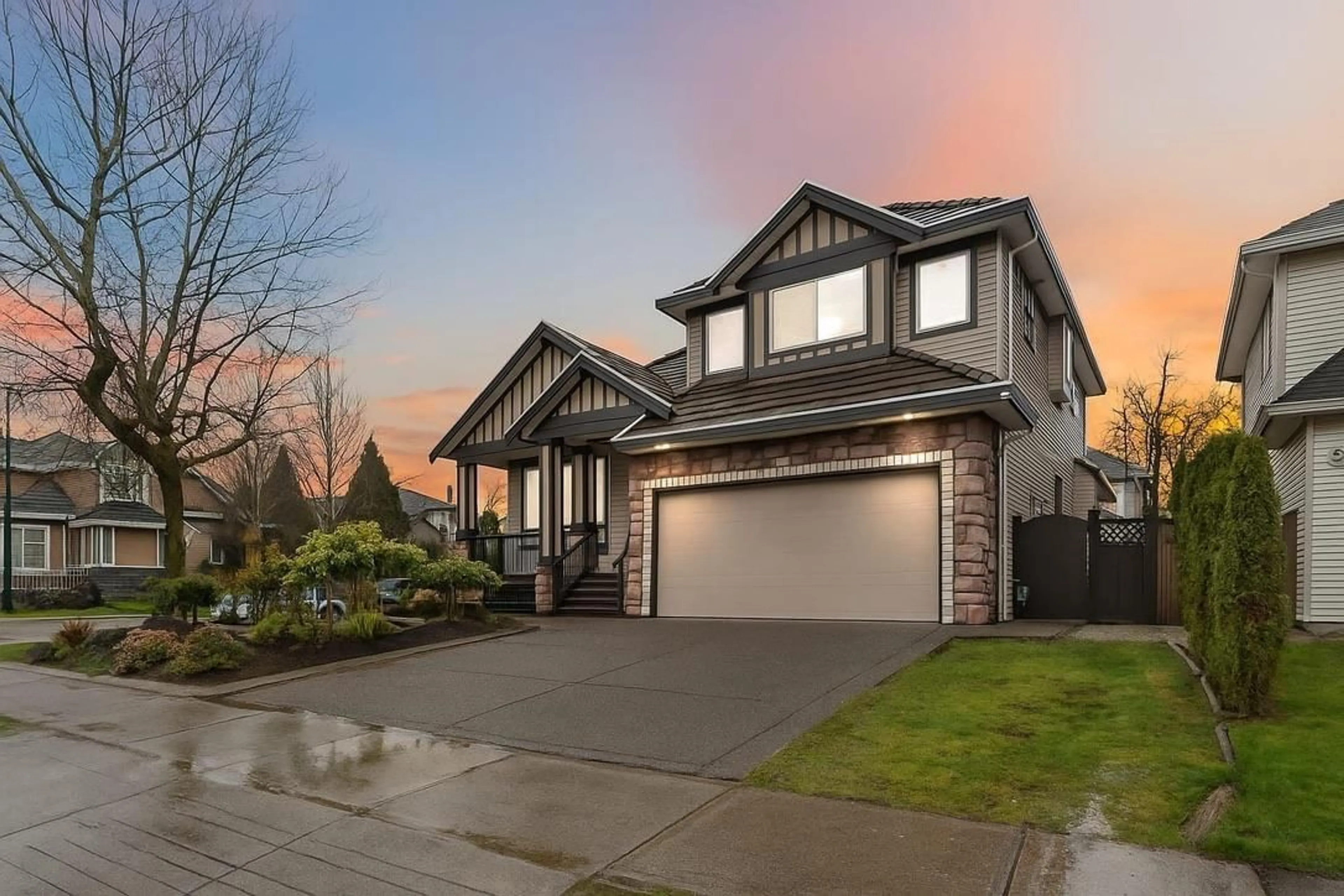 Home with vinyl exterior material, street for 16703 63B, Surrey British Columbia V3S0W5