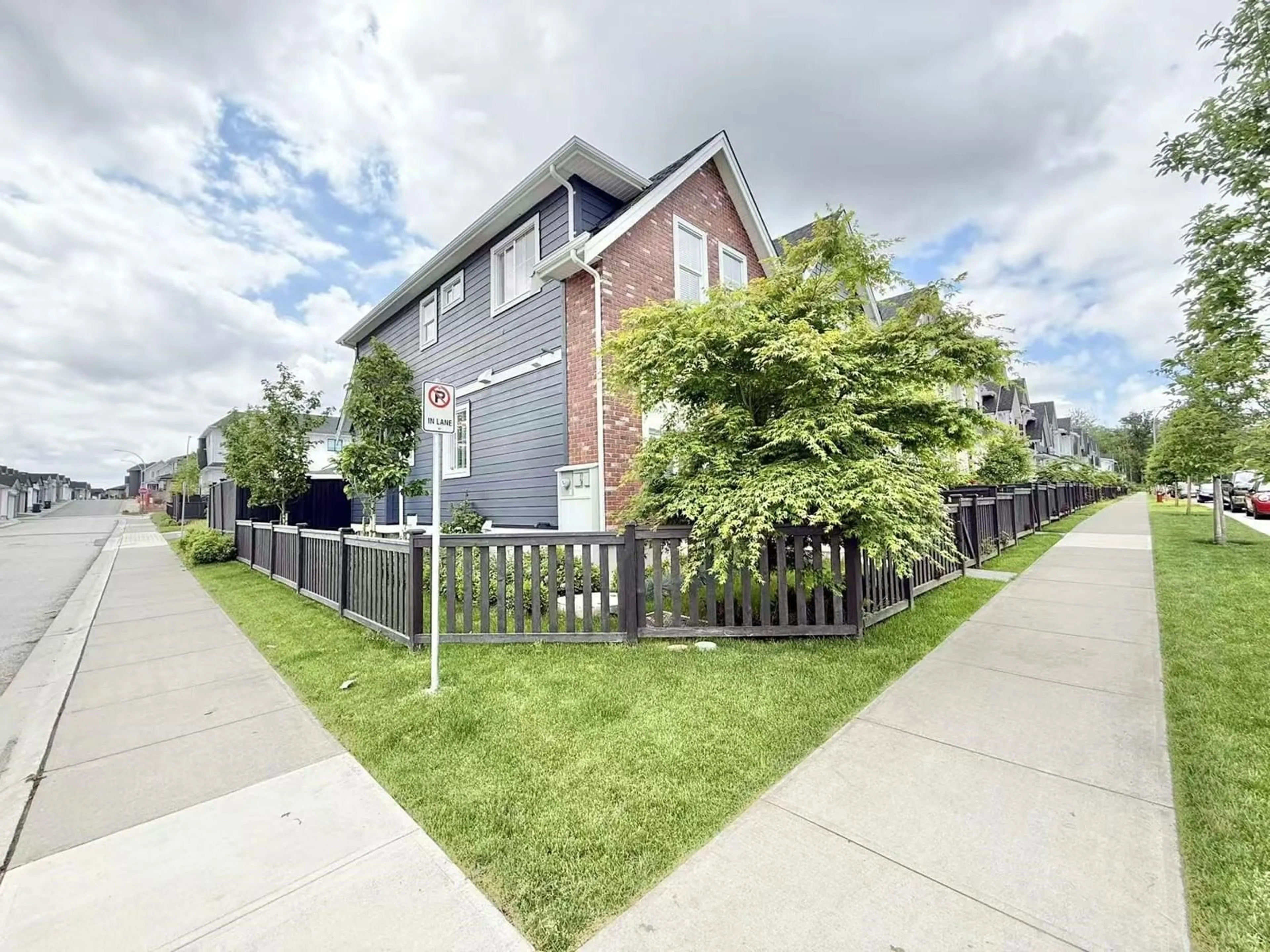 A pic from outside/outdoor area/front of a property/back of a property/a pic from drone, street for 19682 75A, Langley British Columbia V2Y3T2