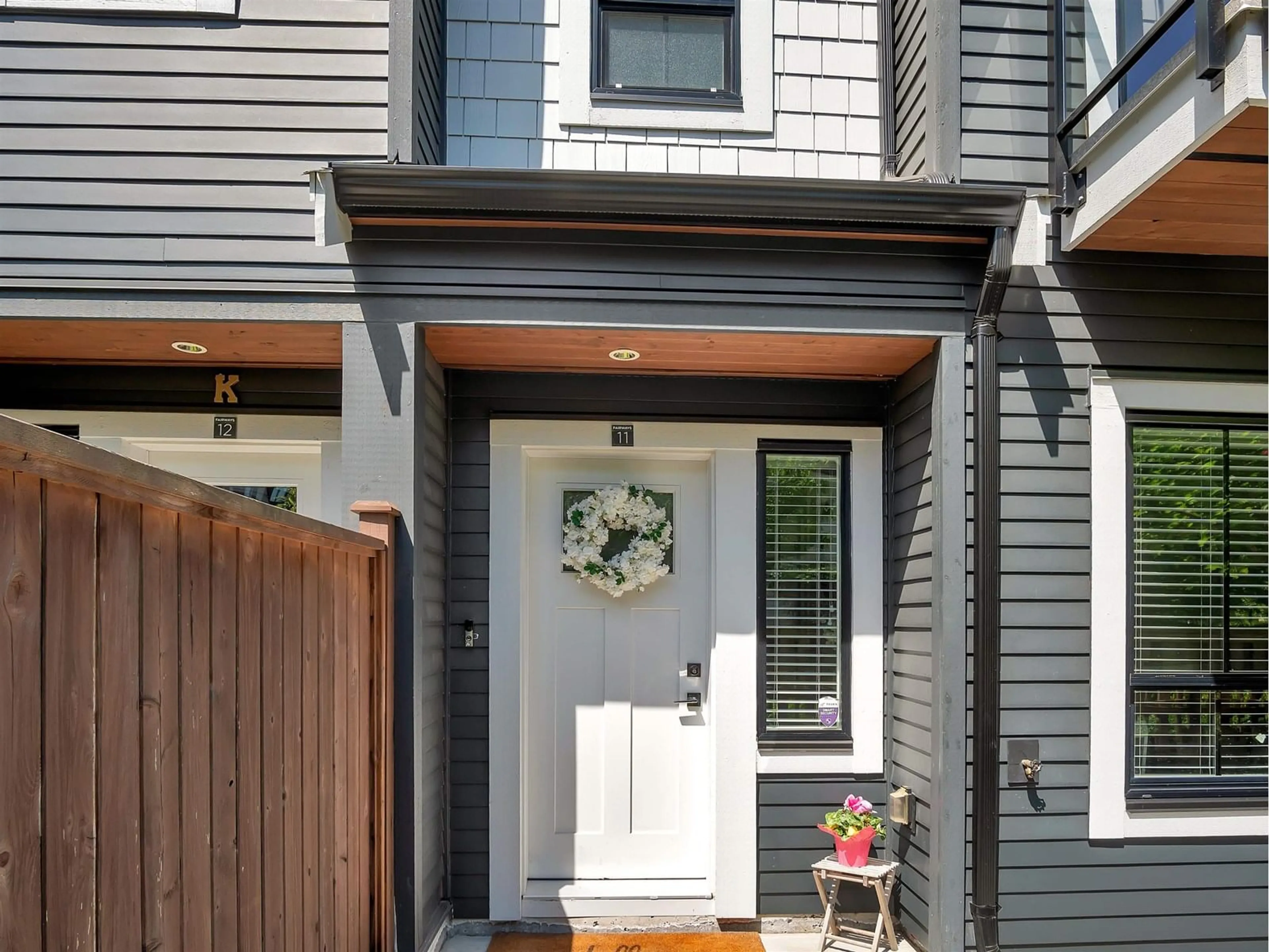 Indoor entryway for 11 - 303 171, Surrey British Columbia N0N0N0
