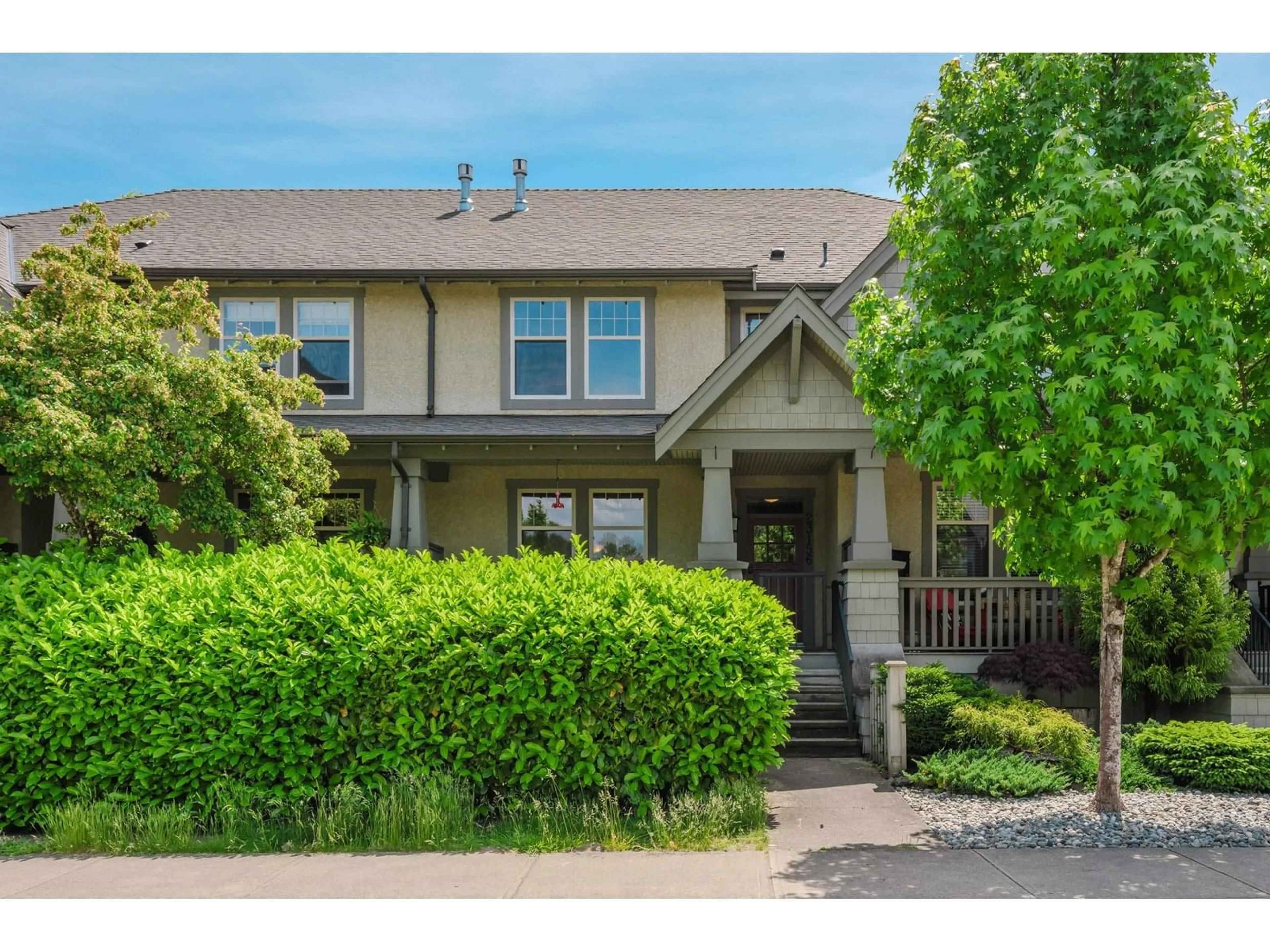 Home with vinyl exterior material, street for 23156 BILLY BROWN, Langley British Columbia V1M4G1
