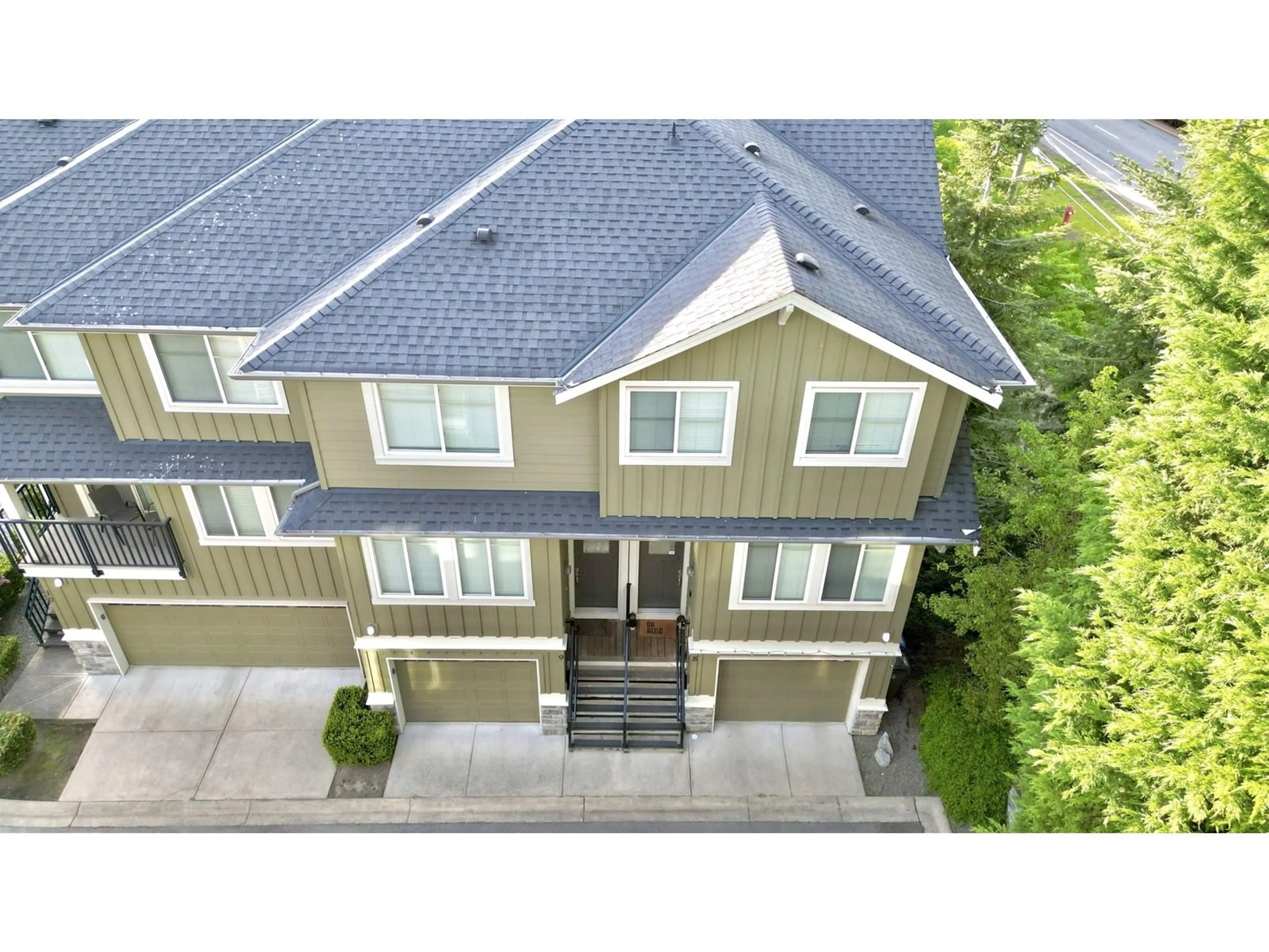 A pic from outside/outdoor area/front of a property/back of a property/a pic from drone, street for 8 - 3266 147, Surrey British Columbia V4P1Z8