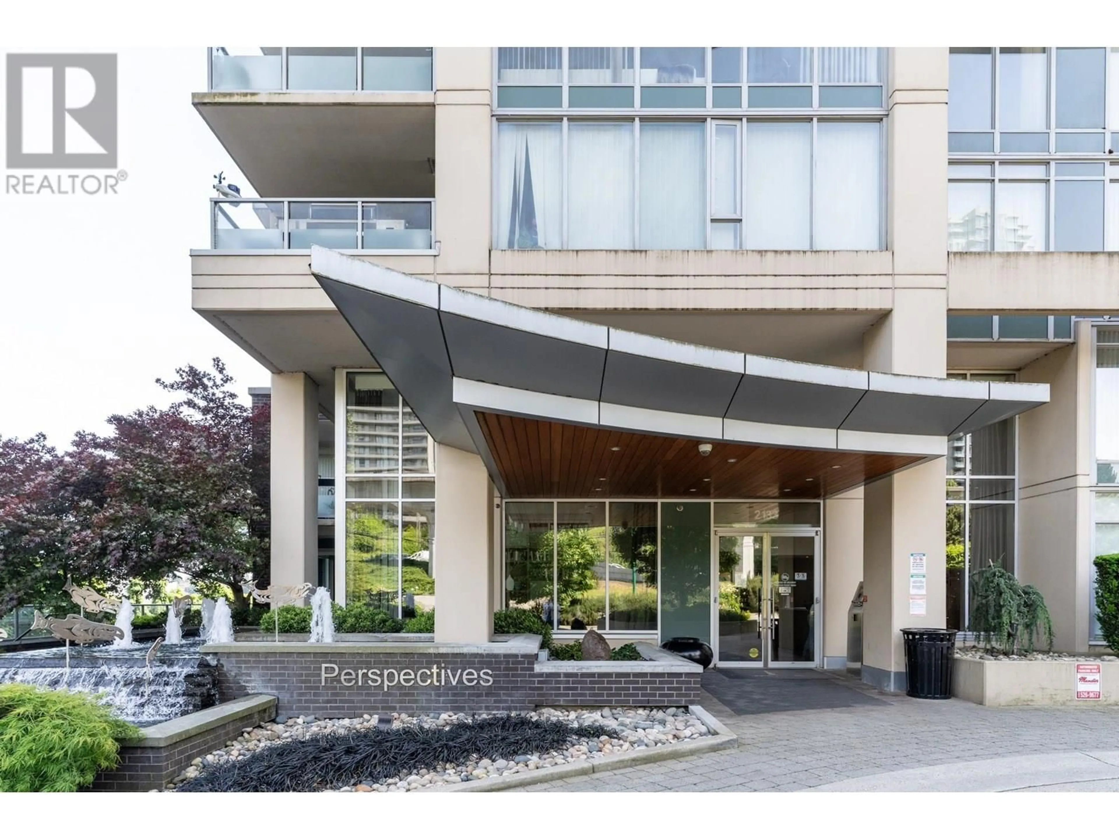 Indoor foyer for 1001 - 2133 DOUGLAS ROAD, Burnaby British Columbia V5C0E9