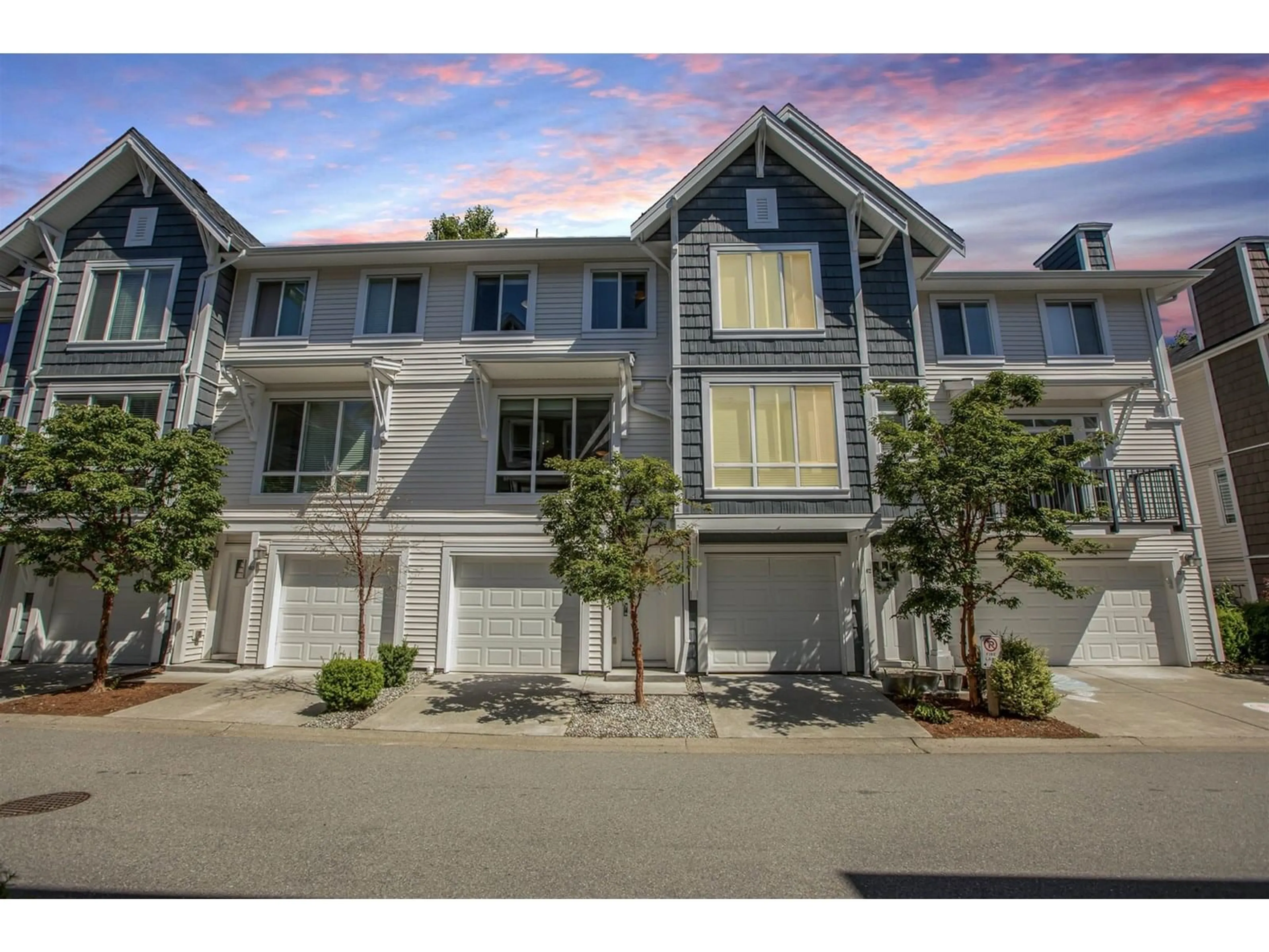 Unknown for 61 - 3039 156, Surrey British Columbia V3Z6T5