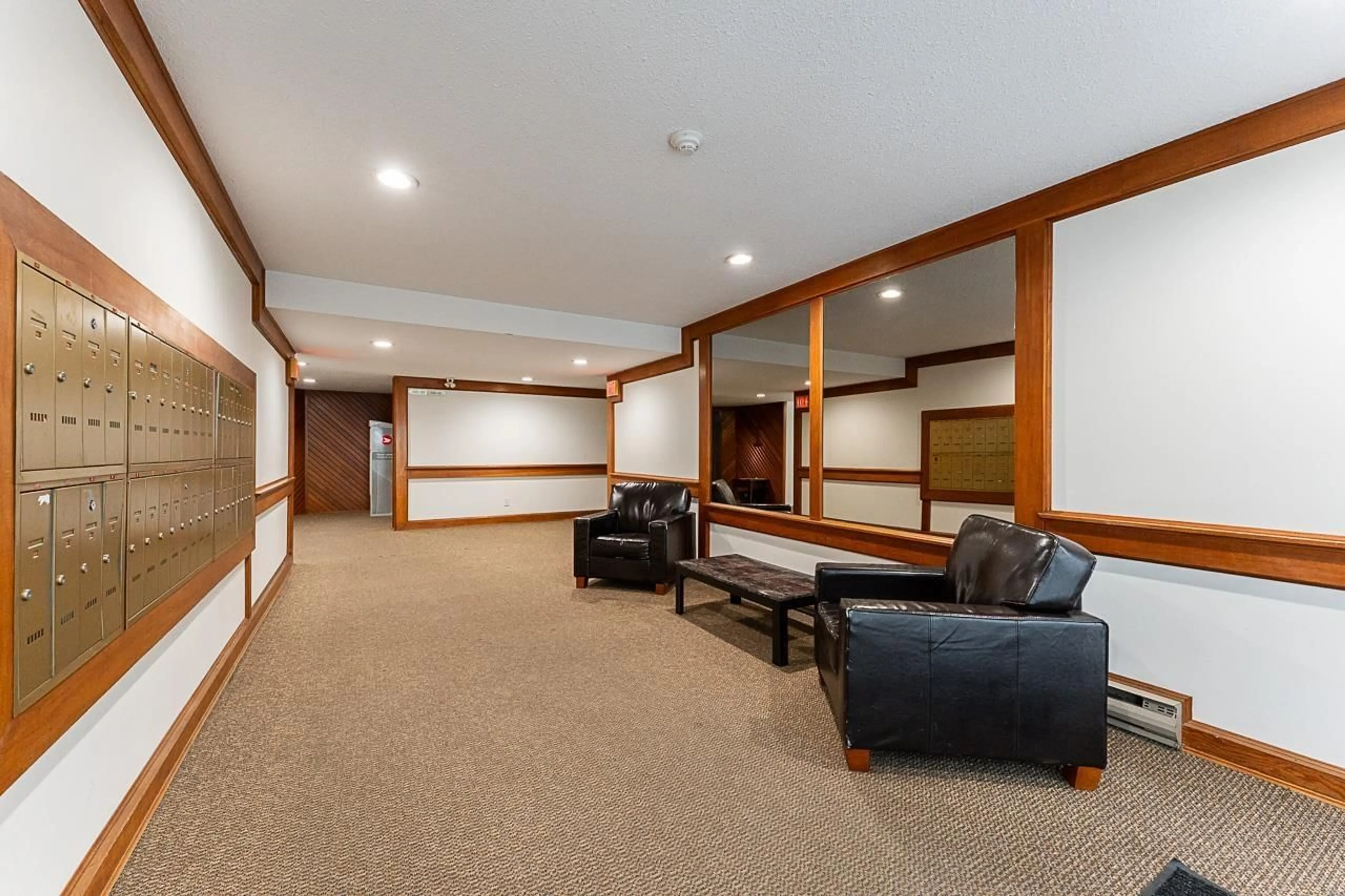 Unknown for 202 - 1520 VIDAL, White Rock British Columbia V4B3T7