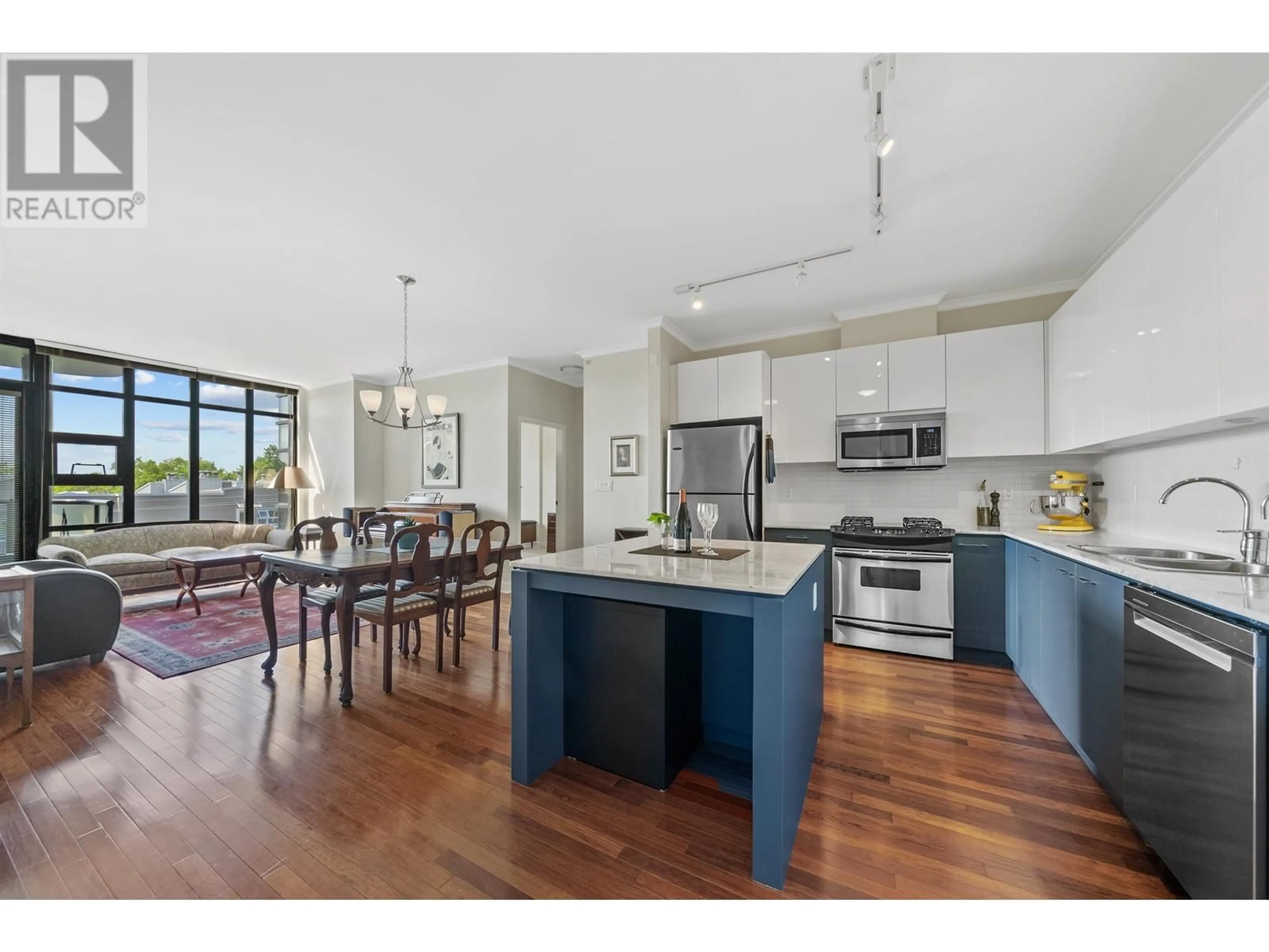 Open concept kitchen, unknown for 402 - 2828 YEW STREET, Vancouver British Columbia V6K4W5