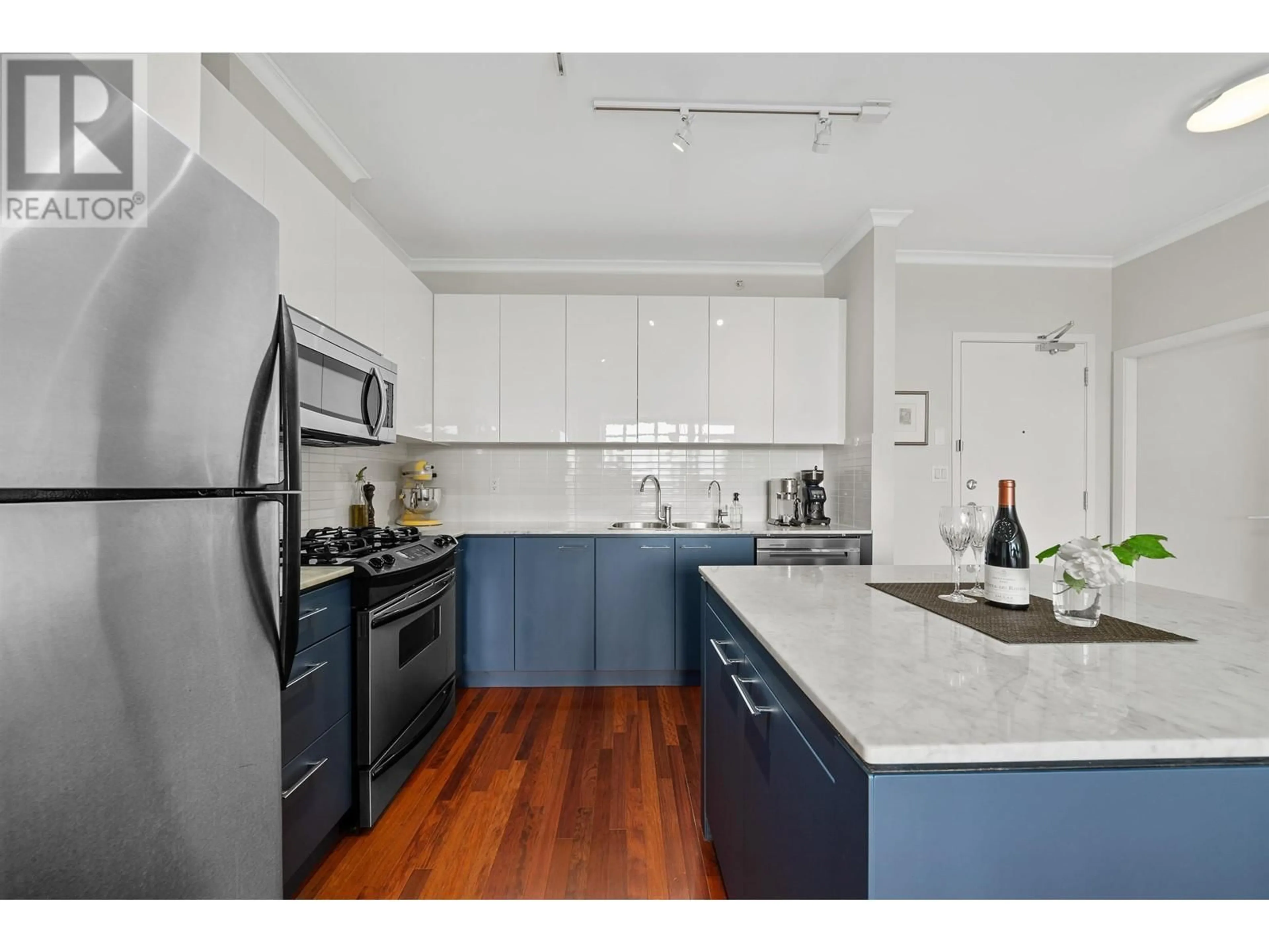 Open concept kitchen, unknown for 402 - 2828 YEW STREET, Vancouver British Columbia V6K4W5