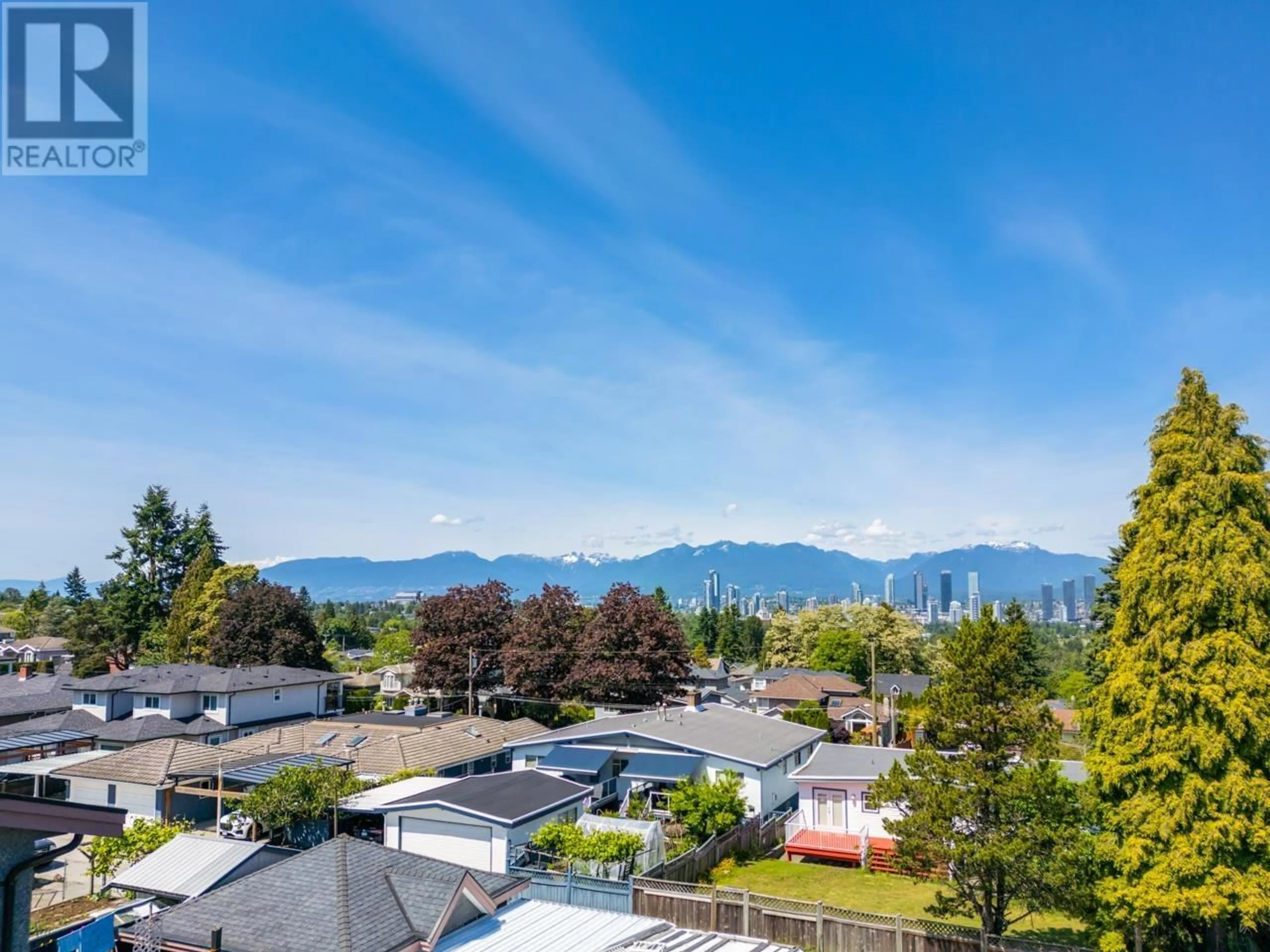 A pic from outside/outdoor area/front of a property/back of a property/a pic from drone, mountain view for 4849 SHEPHERD STREET, Burnaby British Columbia V5H1L6