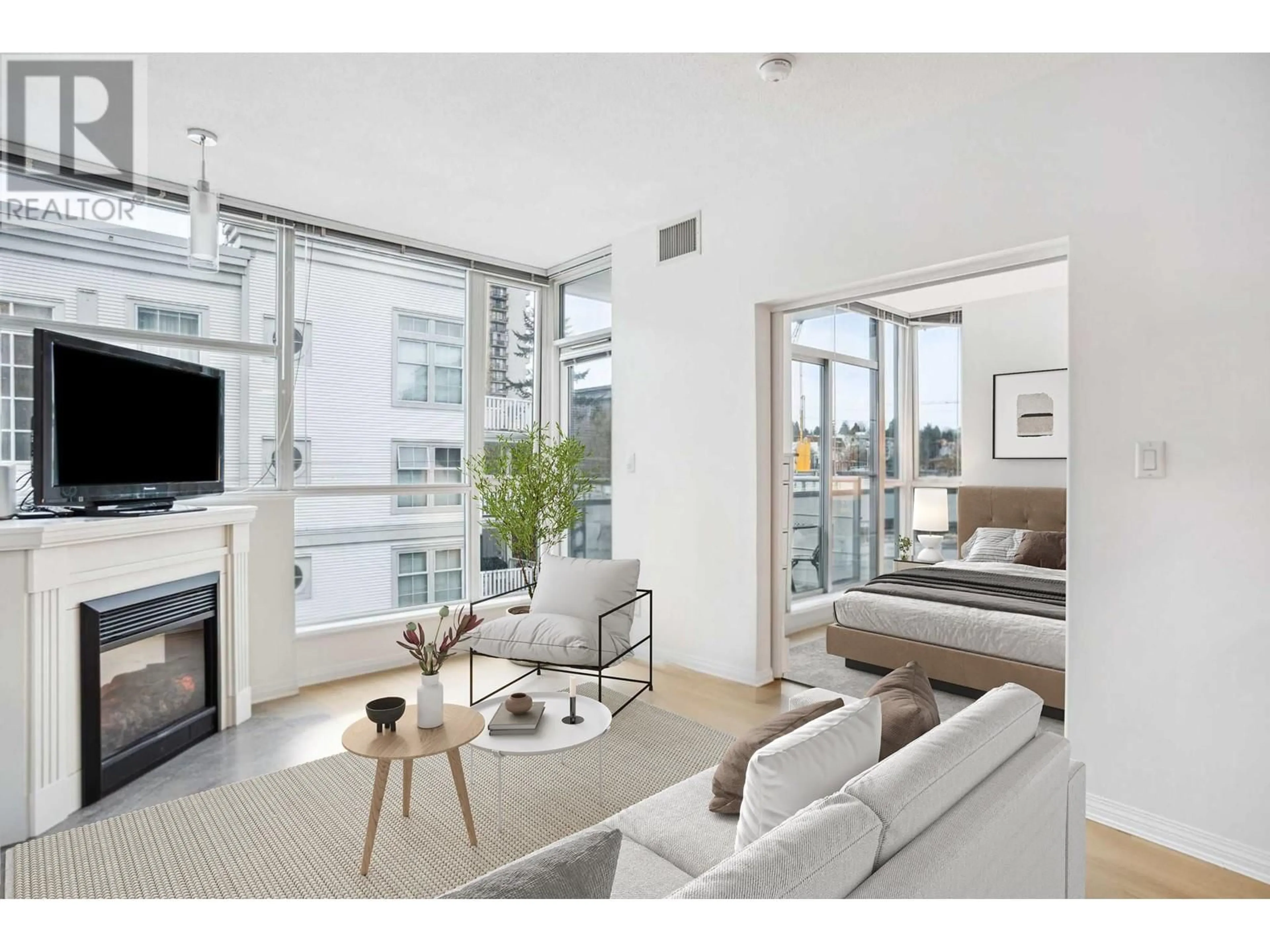 Living room with furniture, unknown for 603 - 168 ESPLANADE, North Vancouver British Columbia V7L4X8