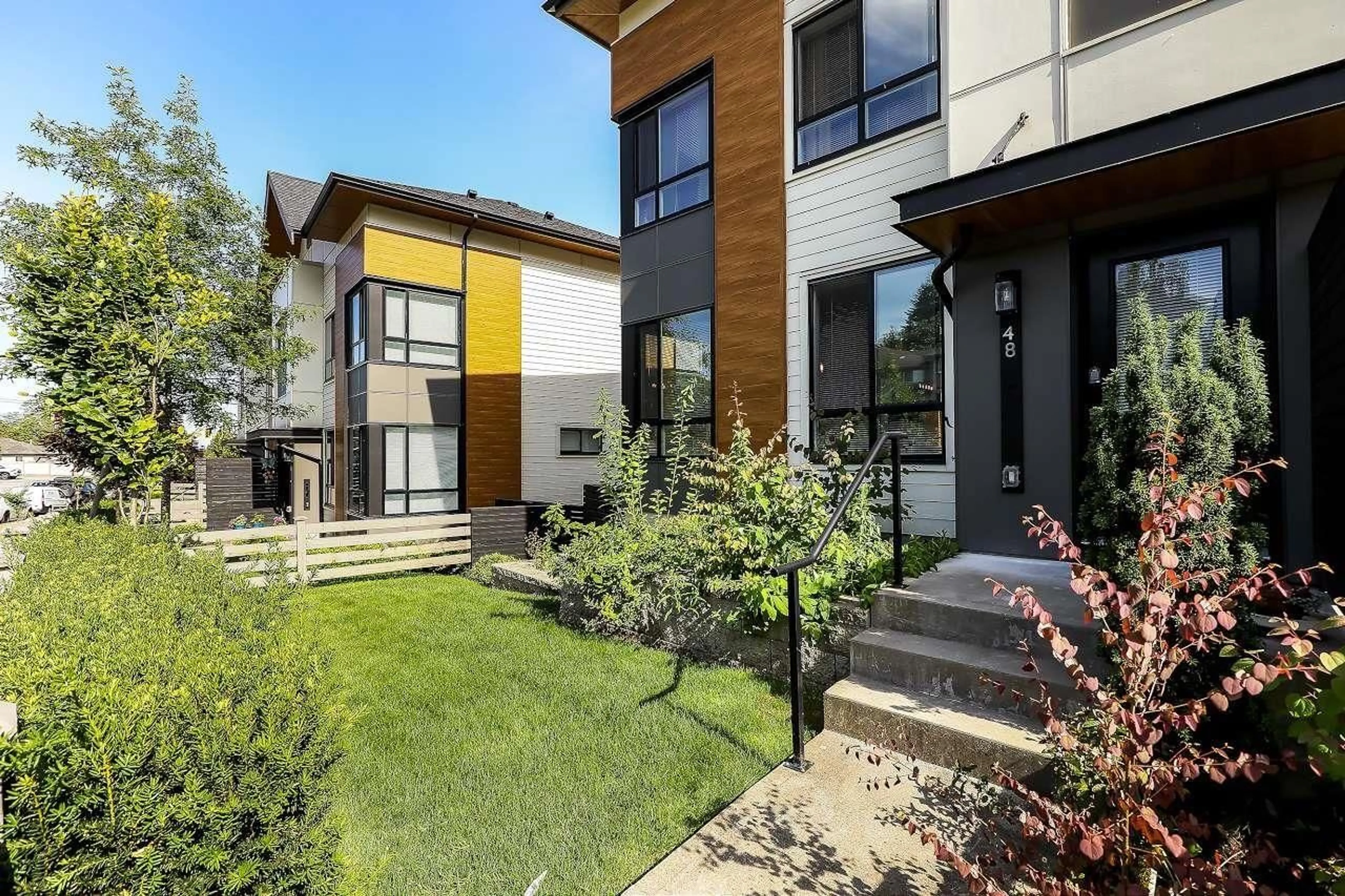 Home with brick exterior material, street for 48 - 15151 EDMUND, Surrey British Columbia V3S0B2