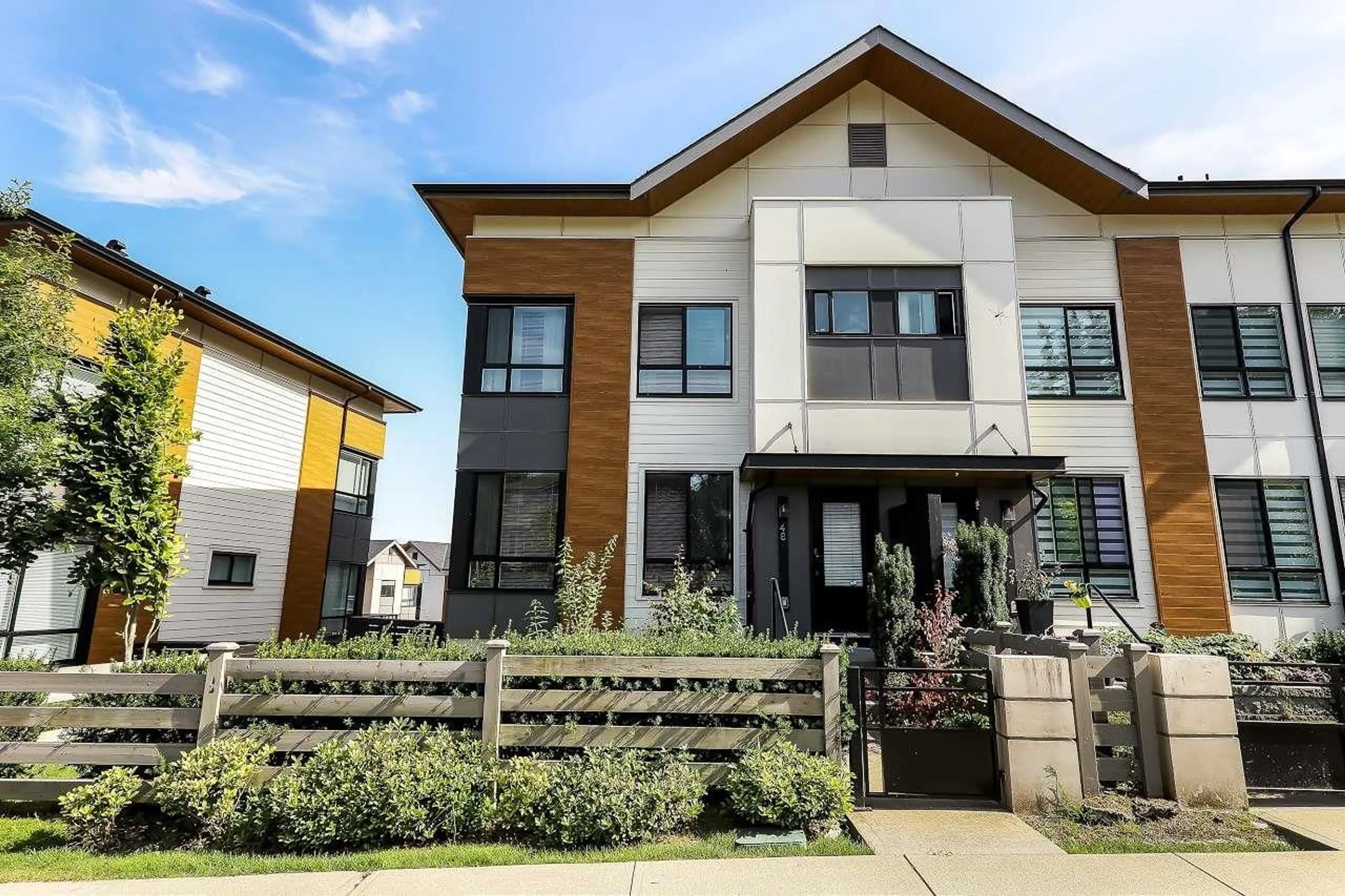 Home with brick exterior material, street for 48 - 15151 EDMUND, Surrey British Columbia V3S0B2