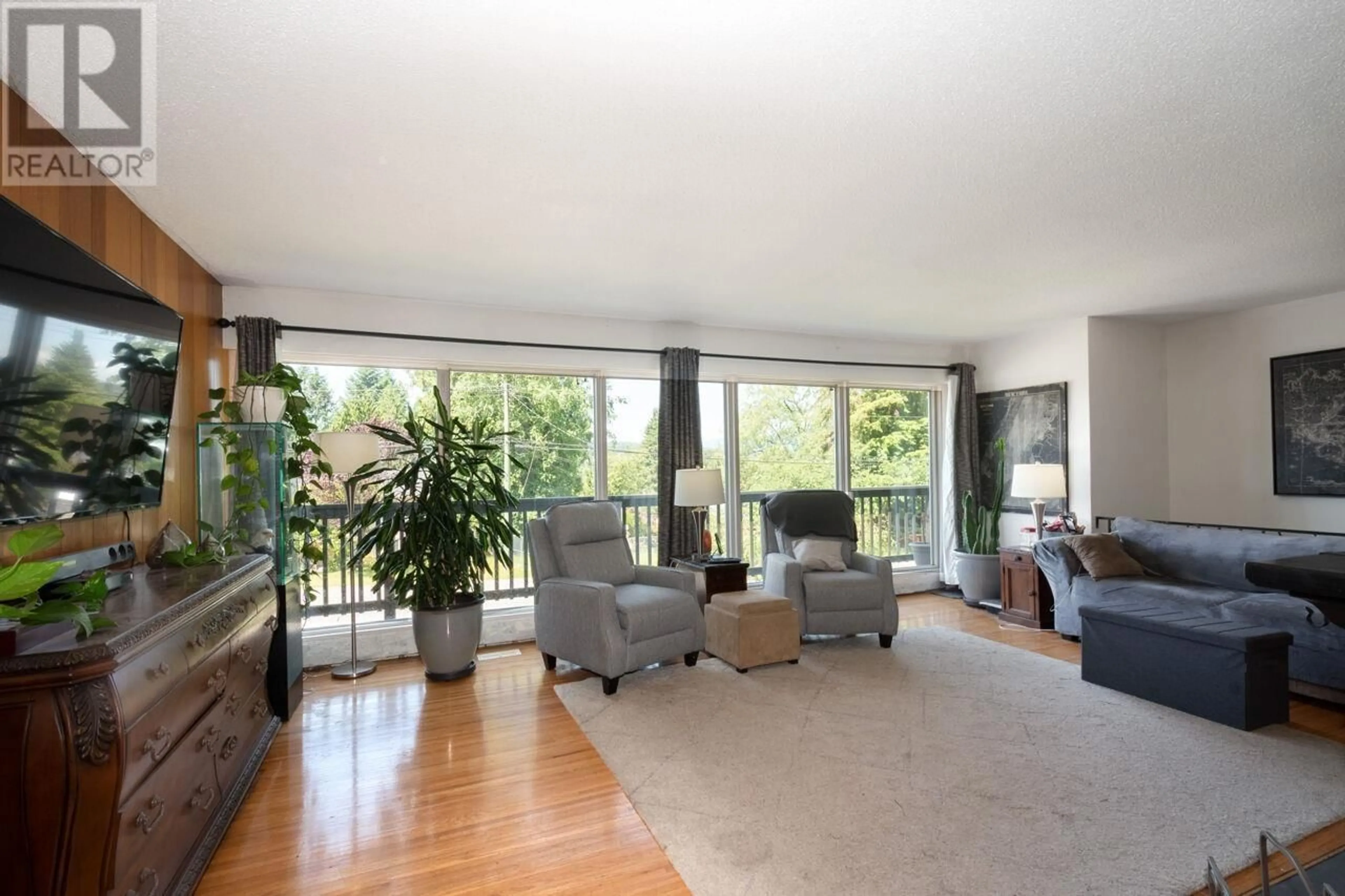 Living room with furniture, unknown for 1806 WESTERN DRIVE, Port Coquitlam British Columbia V3C2X7