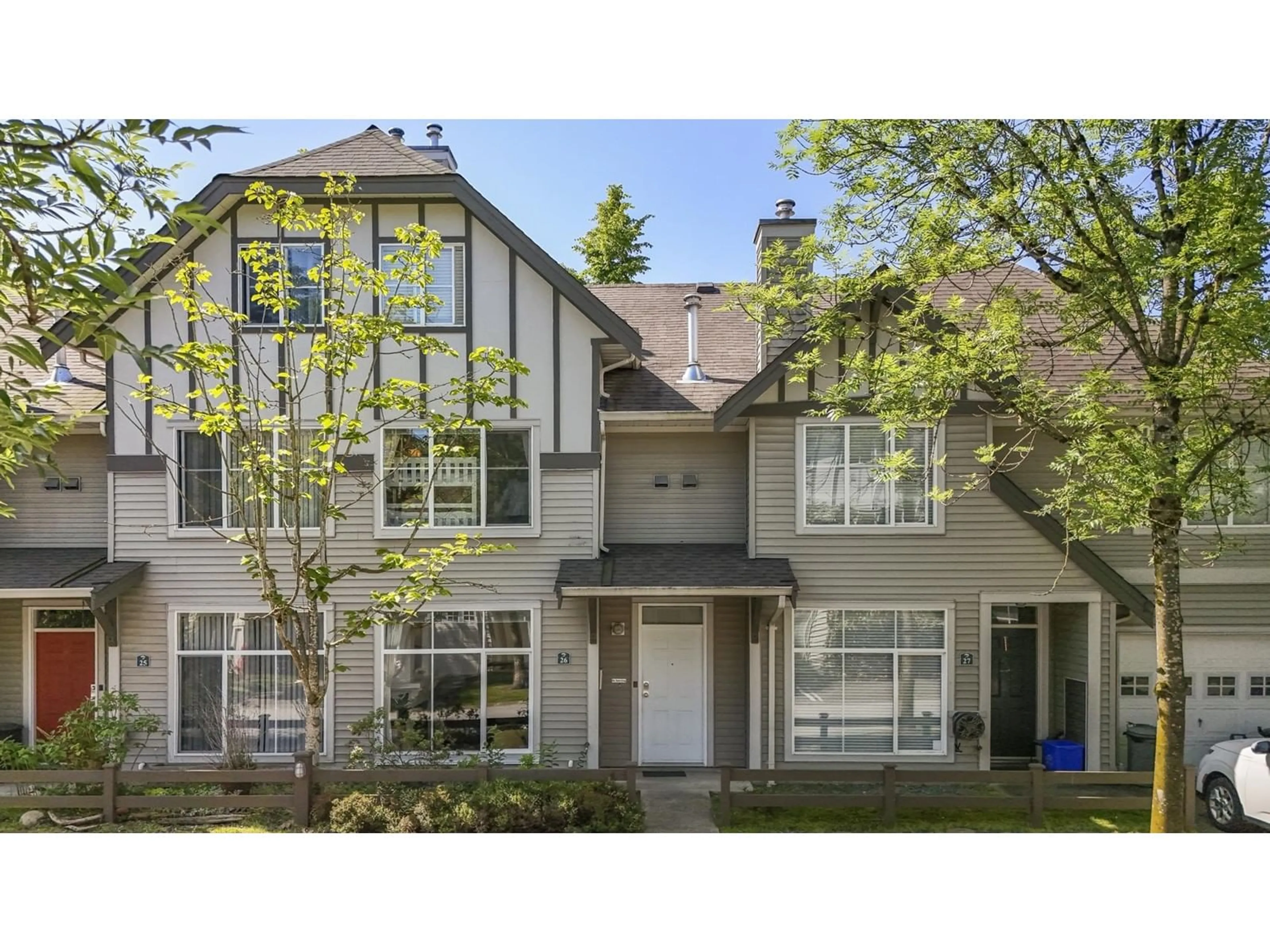 Home with vinyl exterior material, street for 26 - 6465 184A, Surrey British Columbia V3S8X9