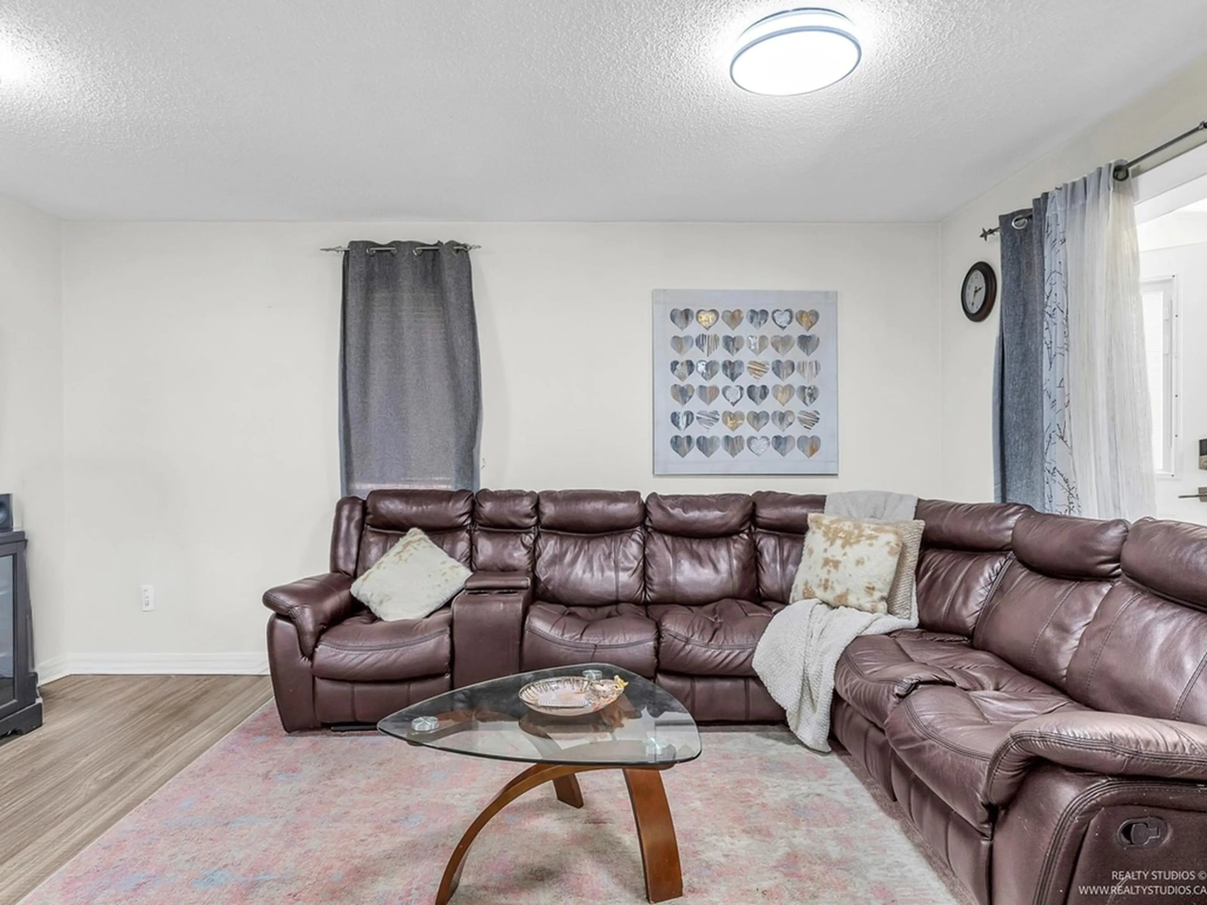 Living room with furniture, unknown for 13504 79A, Surrey British Columbia V3W2Z2