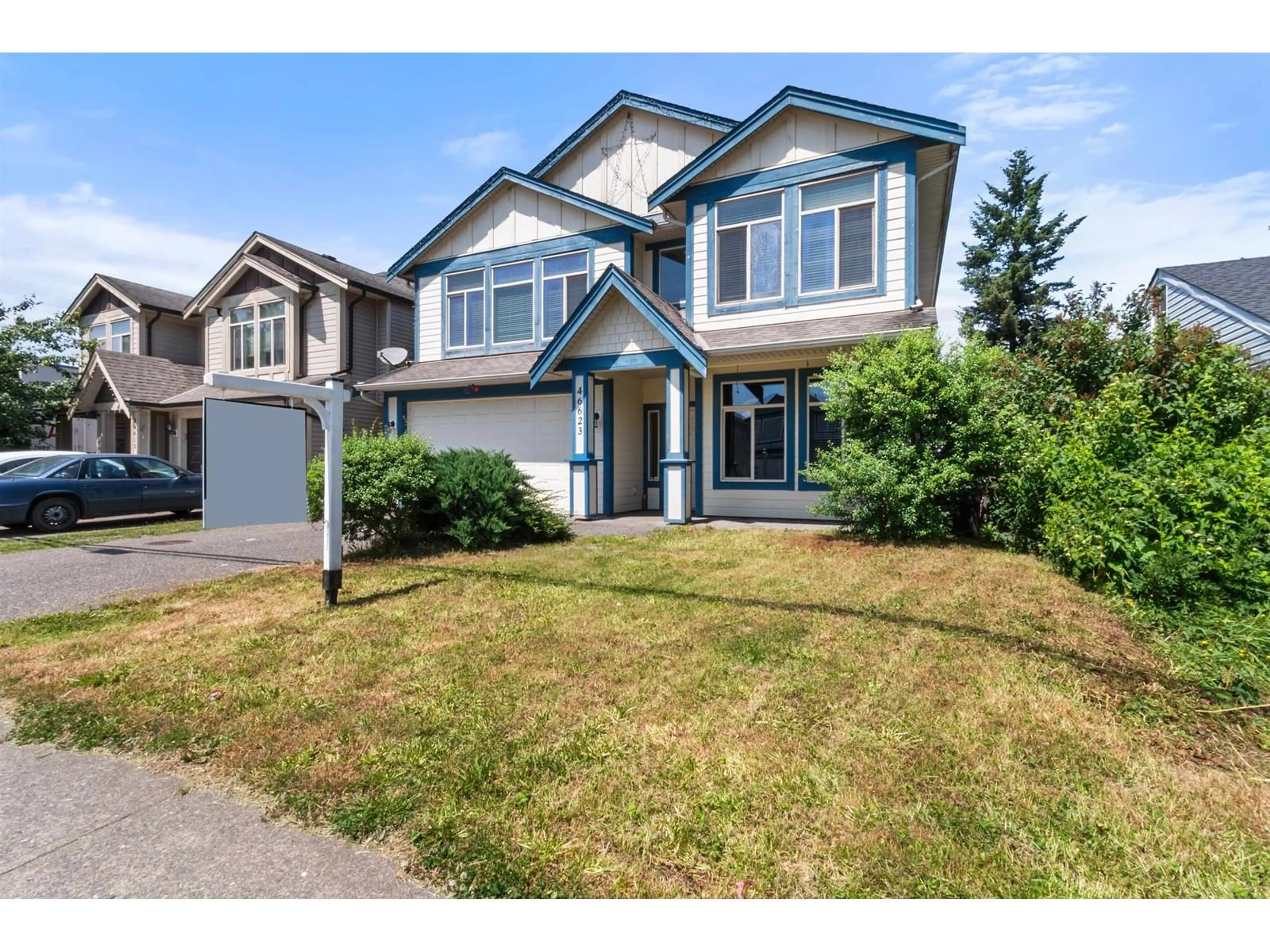 Home with vinyl exterior material, street for 46623 FIRST AVENUE, Chilliwack British Columbia V2P1X4