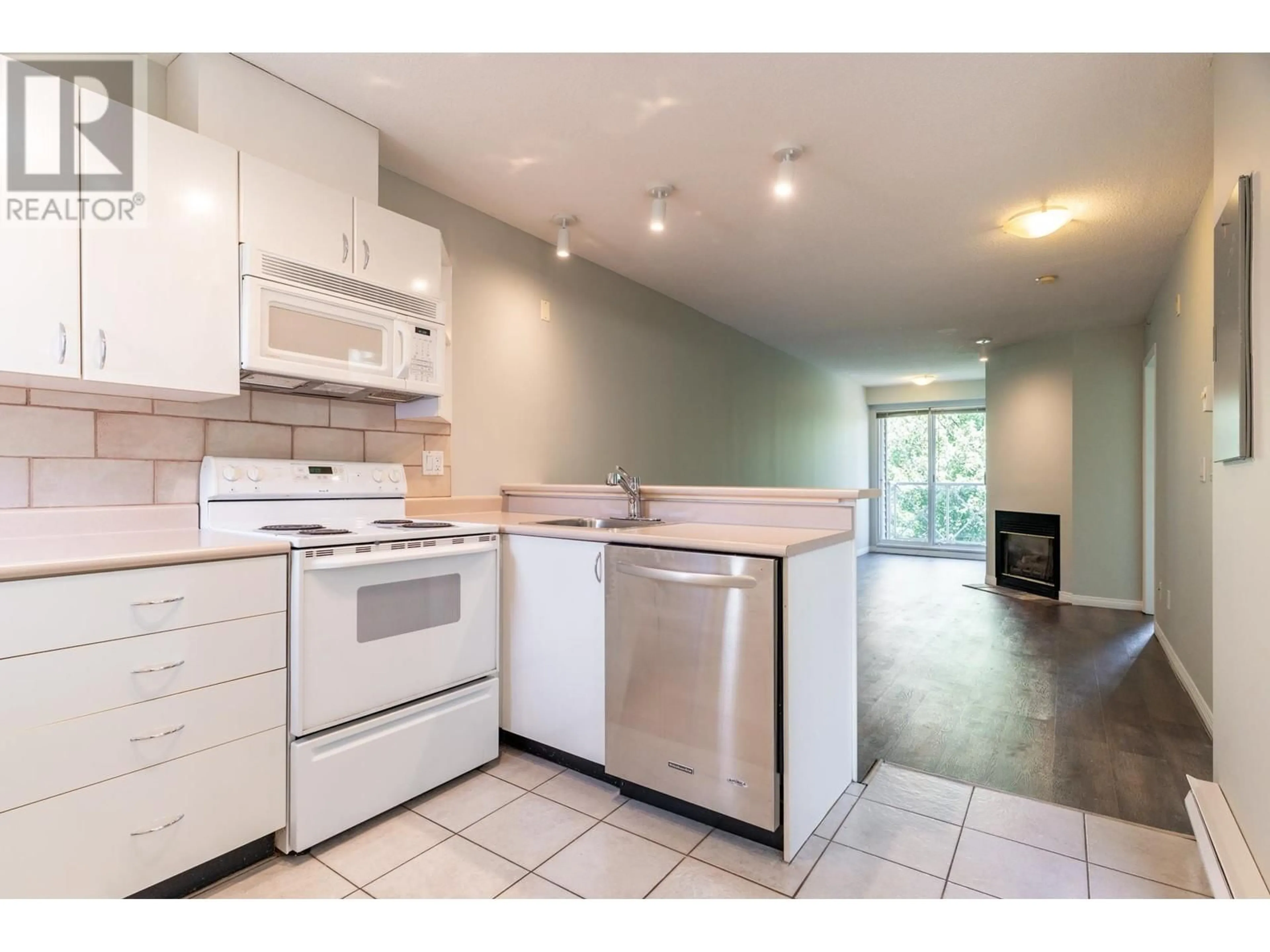 Standard kitchen, unknown for 404 - 528 ROCHESTER AVENUE, Coquitlam British Columbia V3K2T9