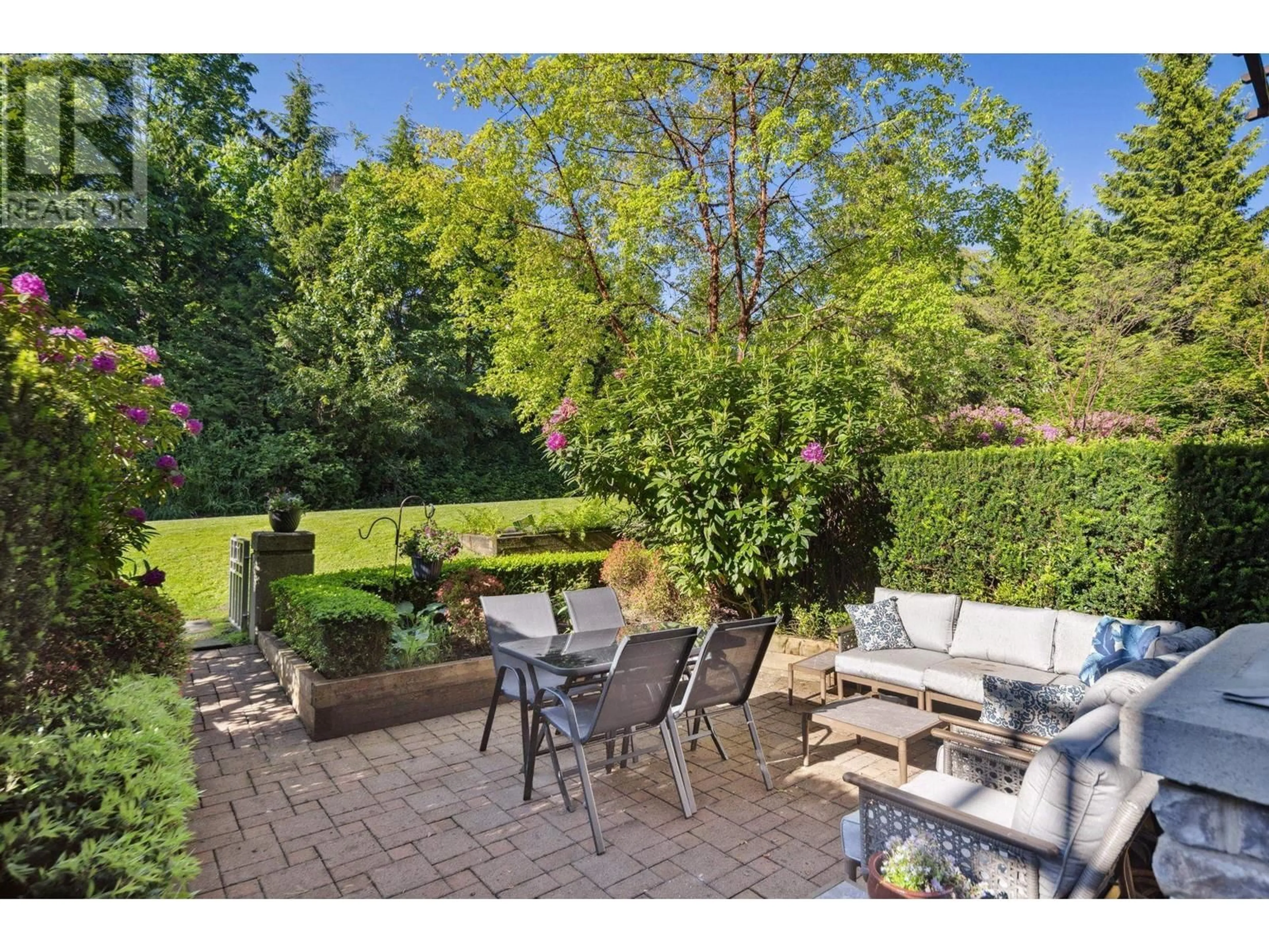 Patio, unknown for 210 - 560 RAVEN WOODS DRIVE, North Vancouver British Columbia V7V1H1