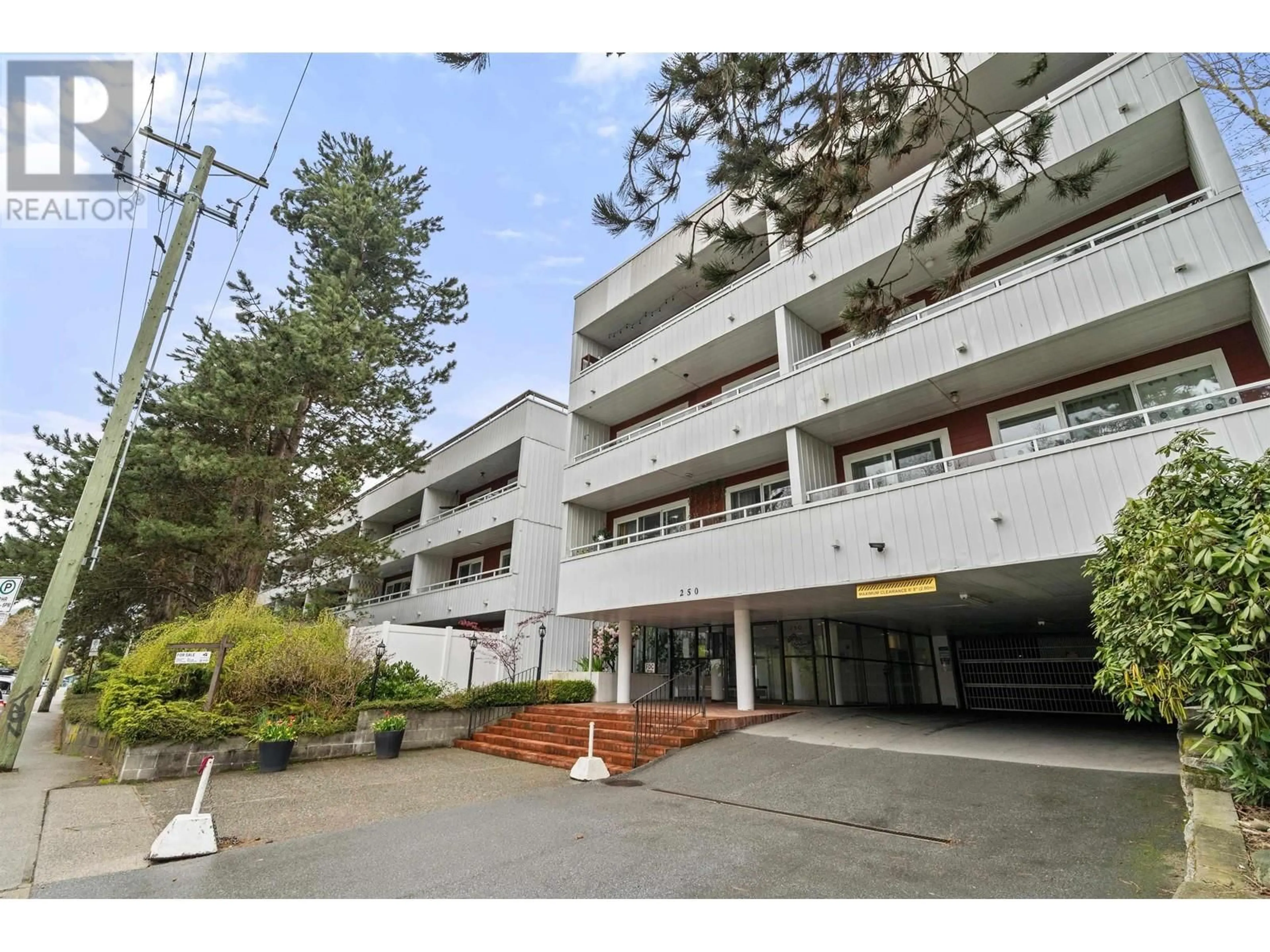 Unknown for 202 - 250 1ST STREET, North Vancouver British Columbia V7M1B4