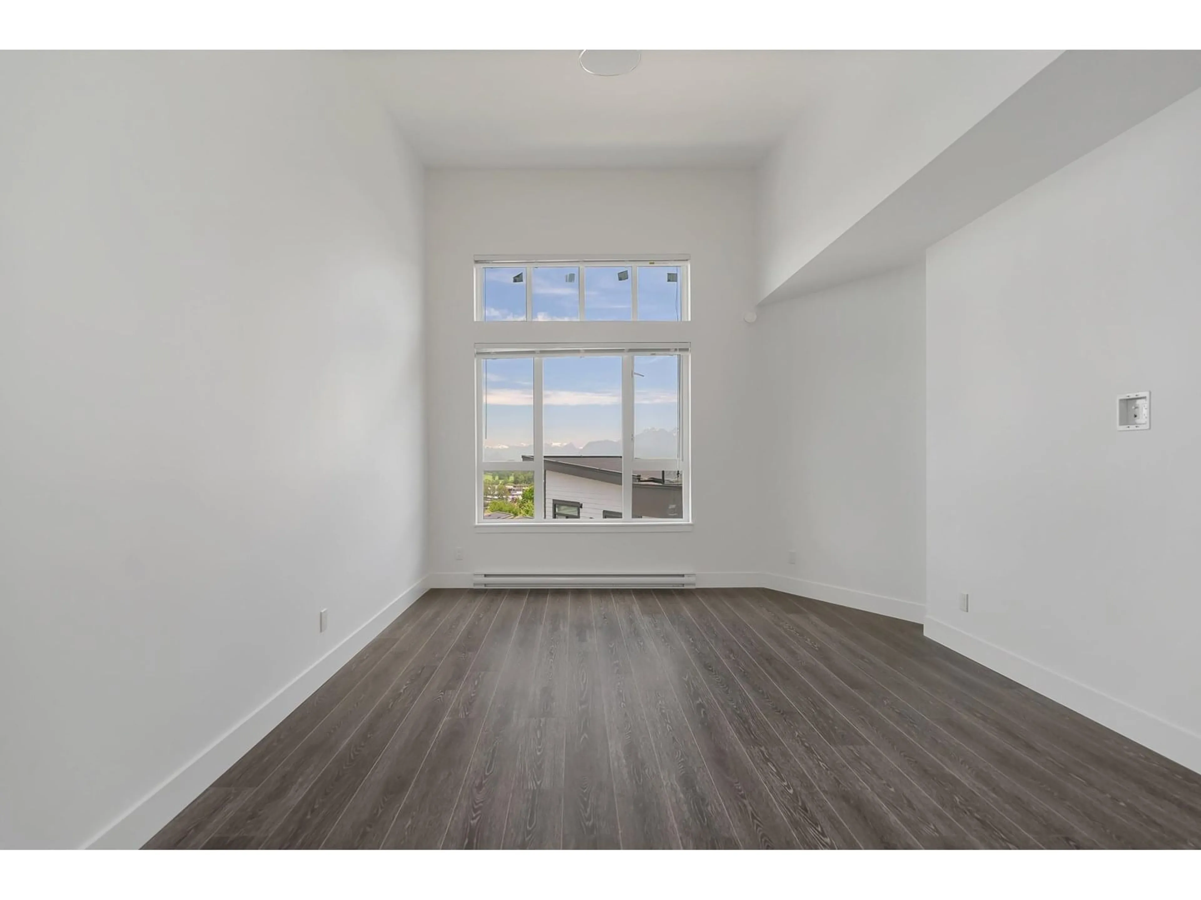 A pic of a room for 514 - 9983 BARNSTON EAST, Surrey British Columbia V4N6T3