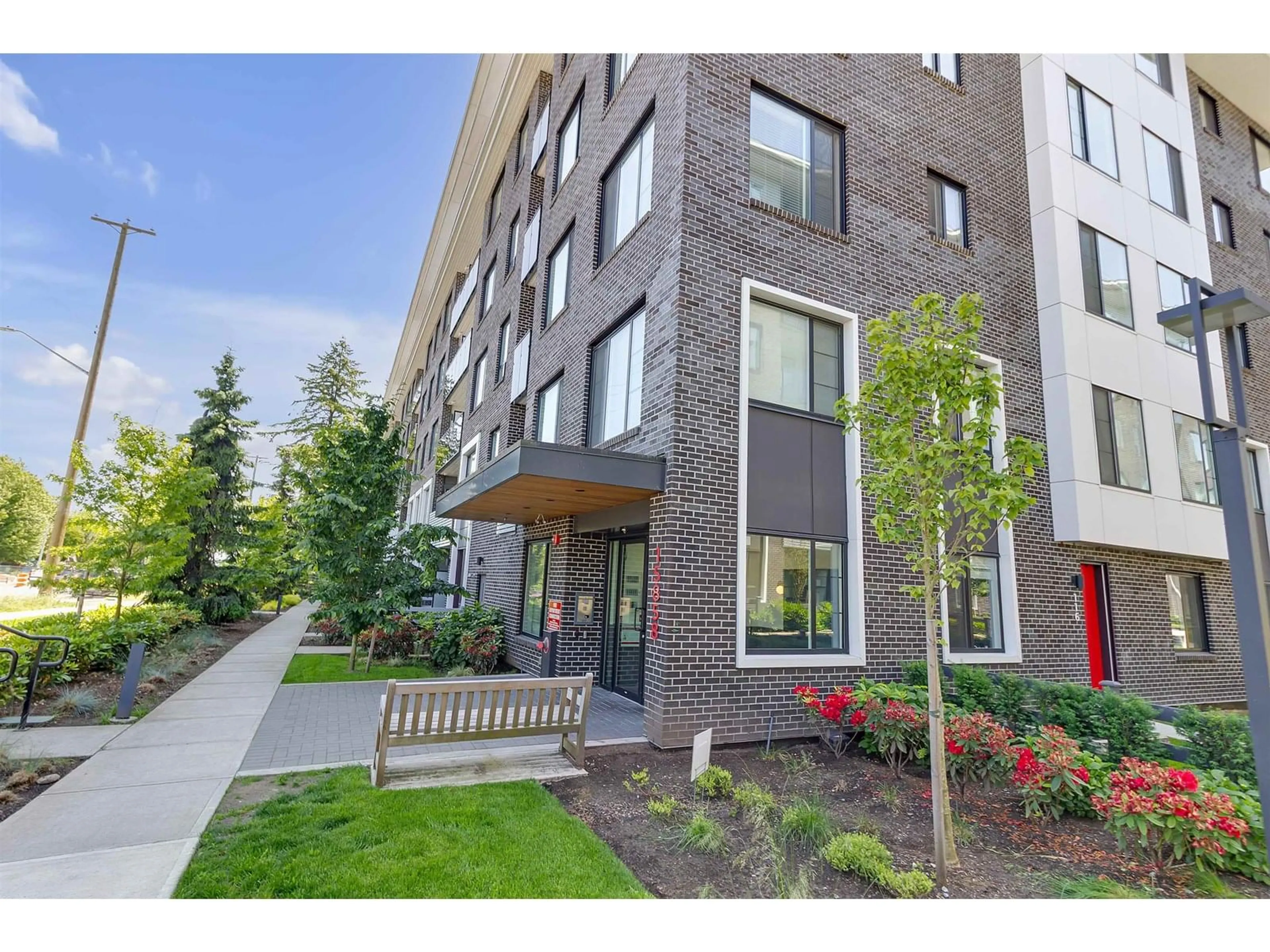 Patio, unknown for 114 - 15858 FRASER, Surrey British Columbia V4N6X4
