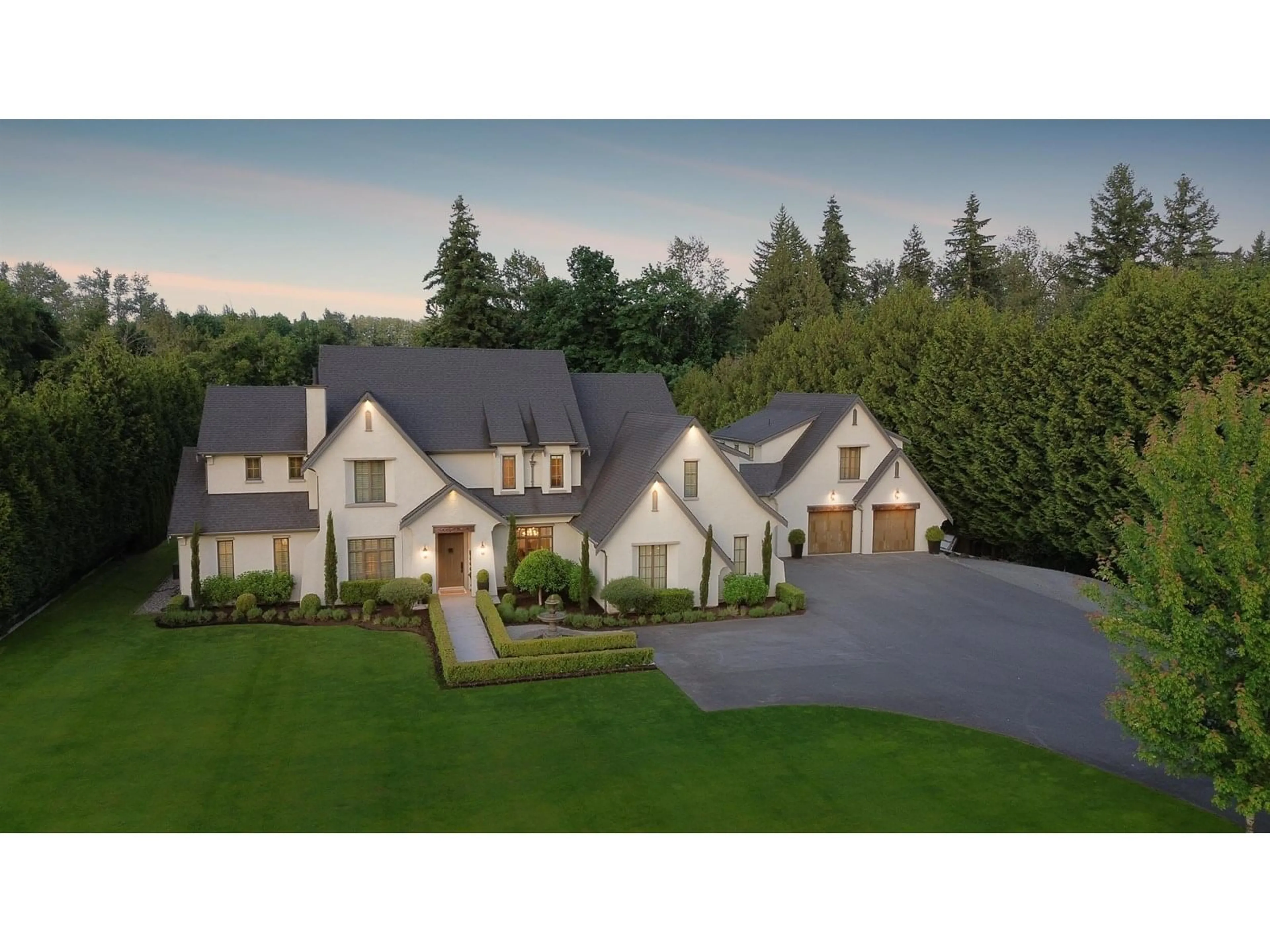 A pic from outside/outdoor area/front of a property/back of a property/a pic from drone, mountain view for 7670 240, Langley British Columbia V1M3P9