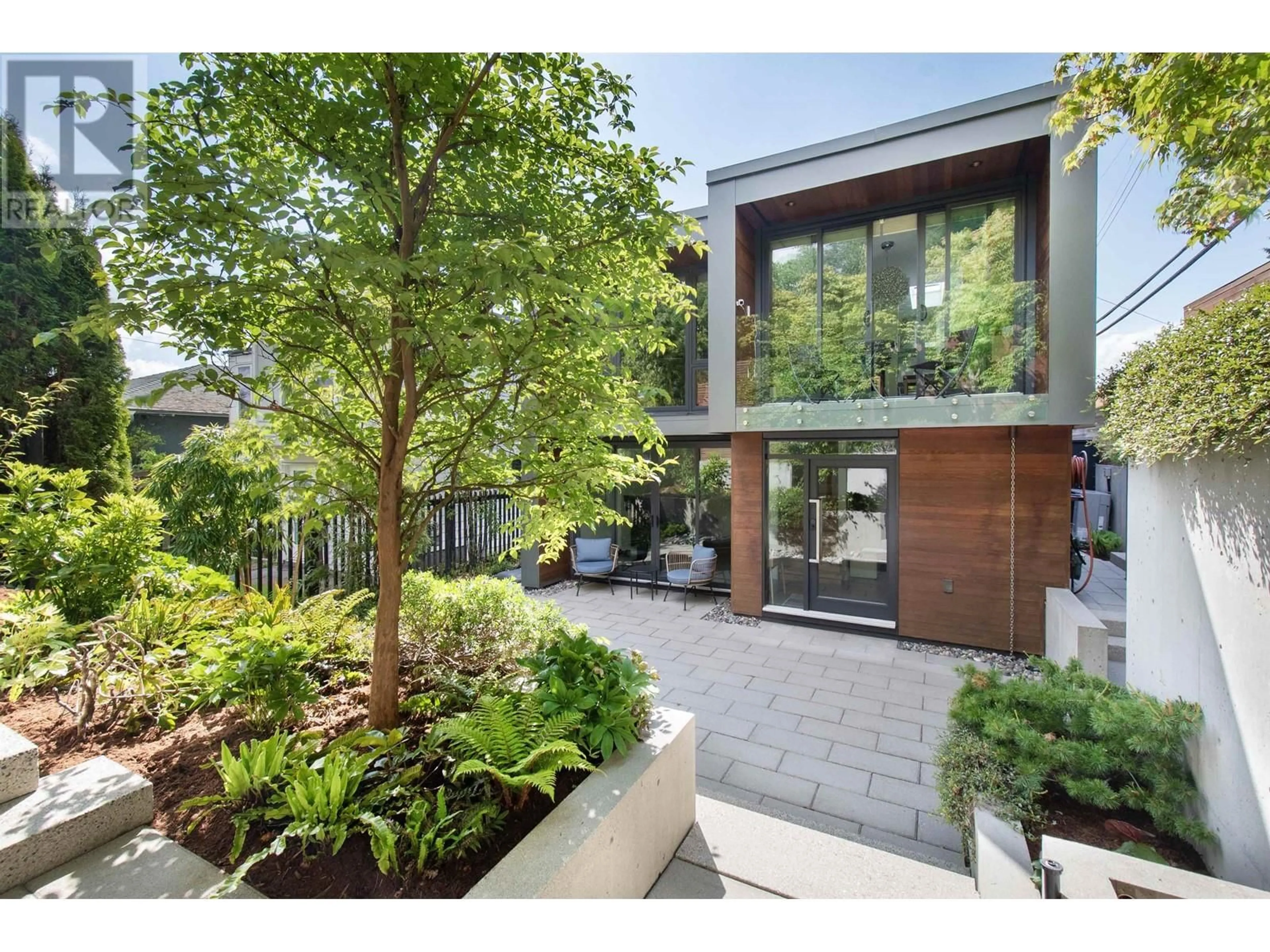 Unknown for 3895 LONSDALE AVENUE, North Vancouver British Columbia V7N3K8