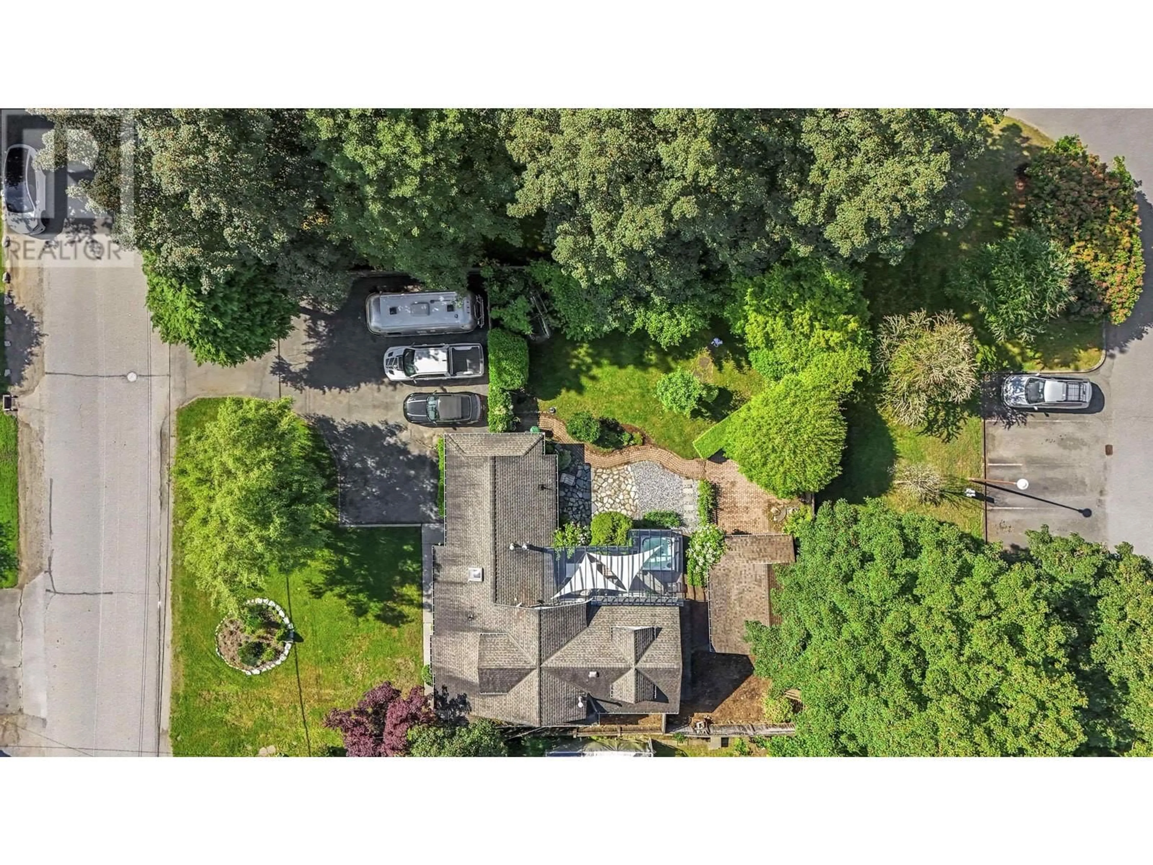 A pic from outside/outdoor area/front of a property/back of a property/a pic from drone, unknown for 12239 SKILLEN STREET, Maple Ridge British Columbia V2X4X4